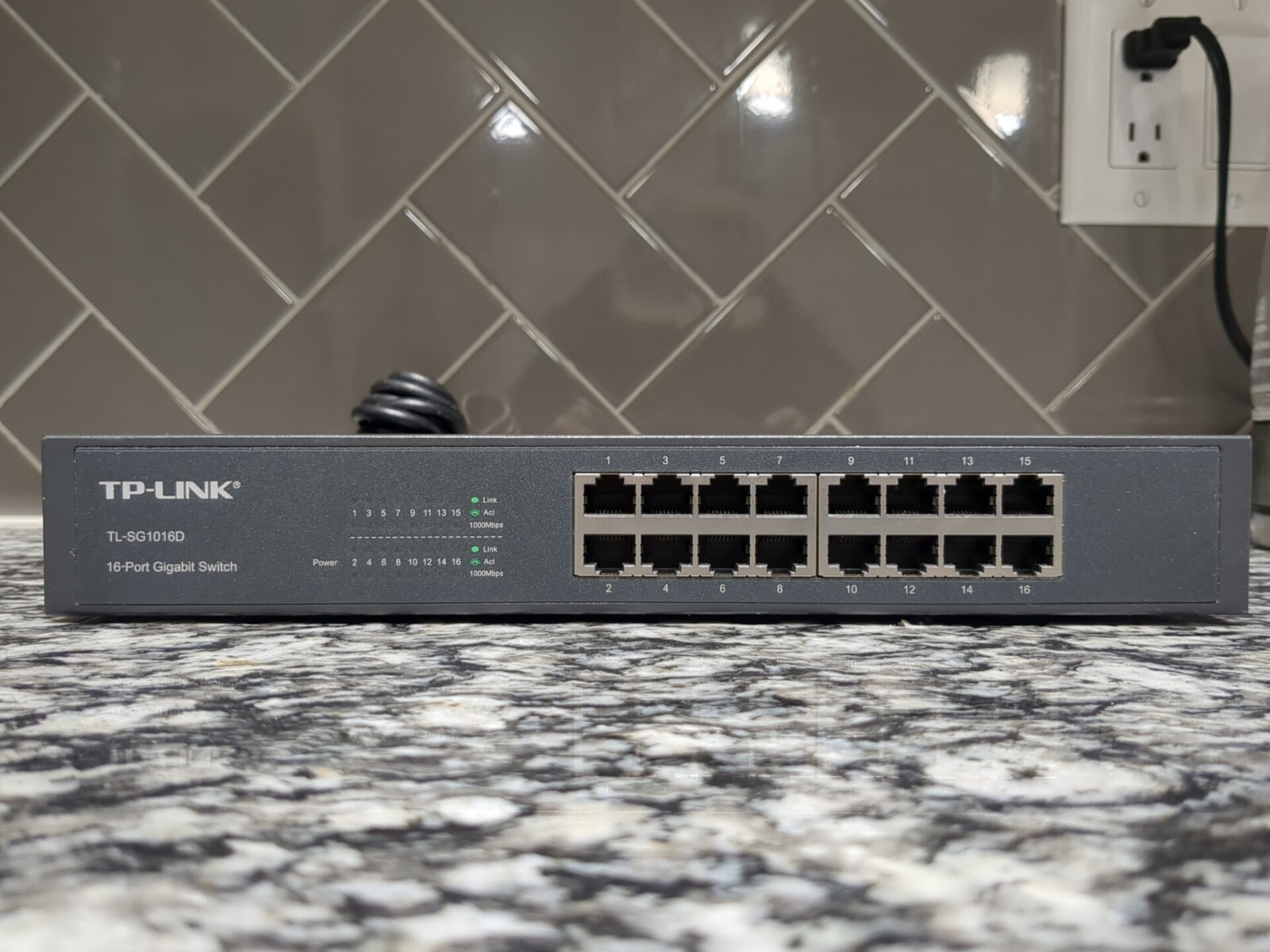 TP-Link TL-SG1016DE 16-Port Gigabit Easy Smart Switch