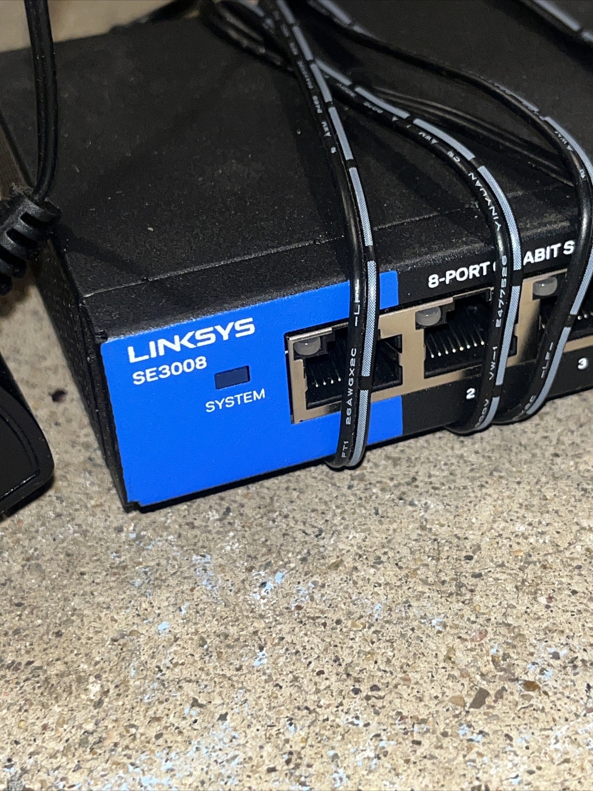 Linksys SE3008 8-Port Gigabit Ethernet Switch