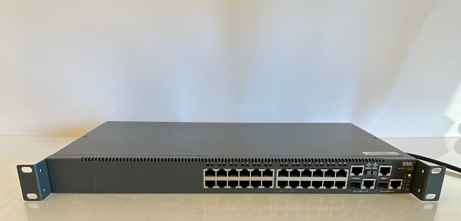 SMC Networks SMC6224M TigerStack 10/100 Rack Mount 24 Port 19″