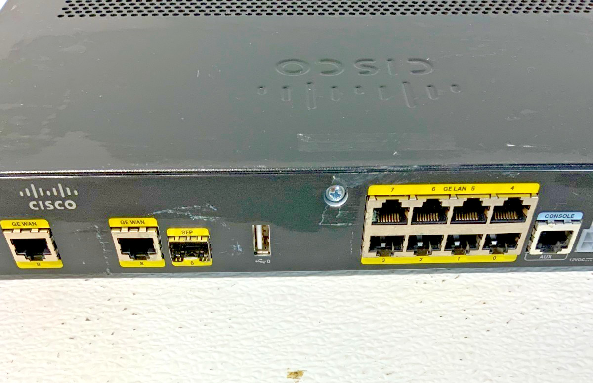 Cisco 800 Series 892FSP Gigabit Ethernet Switch Wired Security Router 25D