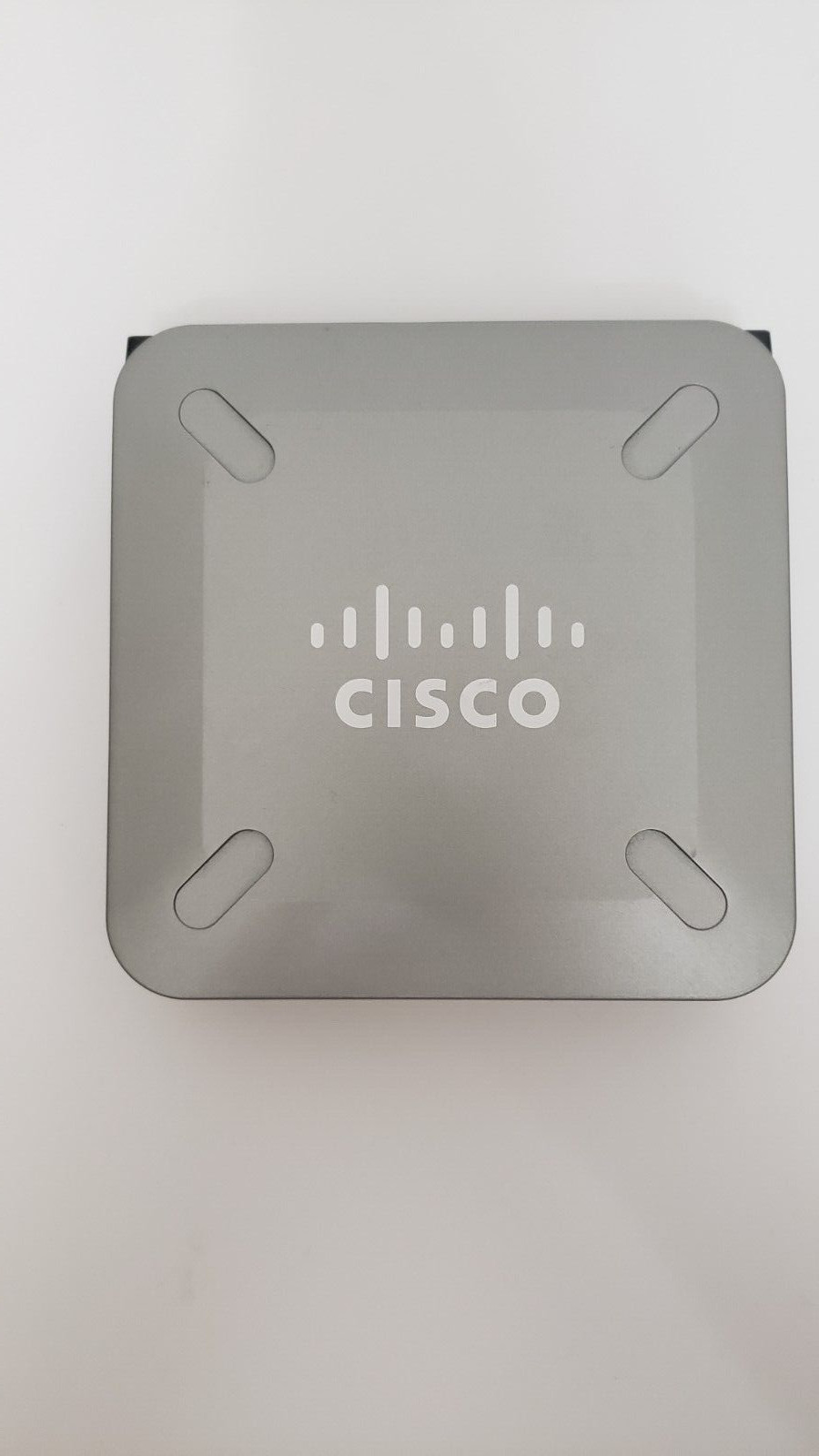 CISCO 8 Port 10/100 Switch PoE QoS with AC Adapter
