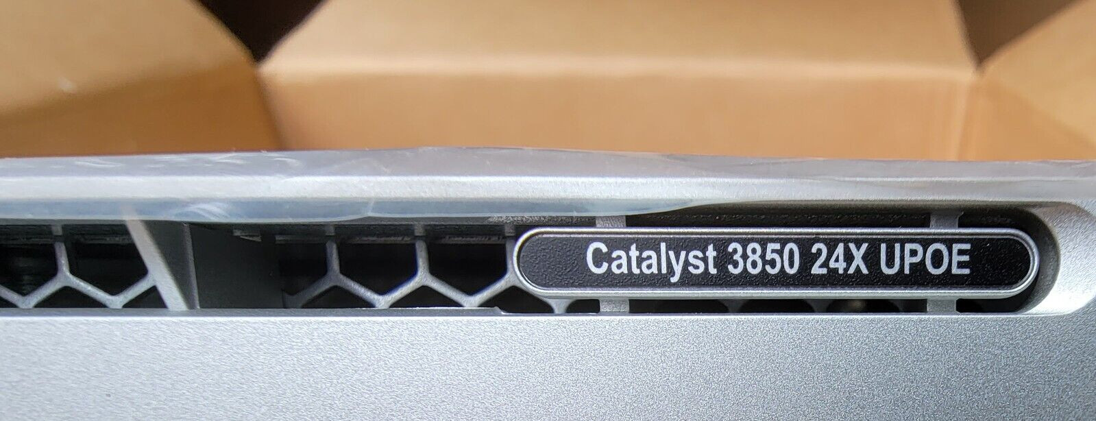 Cisco (WS-C3850-24XU-L V03) 24-Port UPOE Rack-Mountable Switch 10Gigabit!