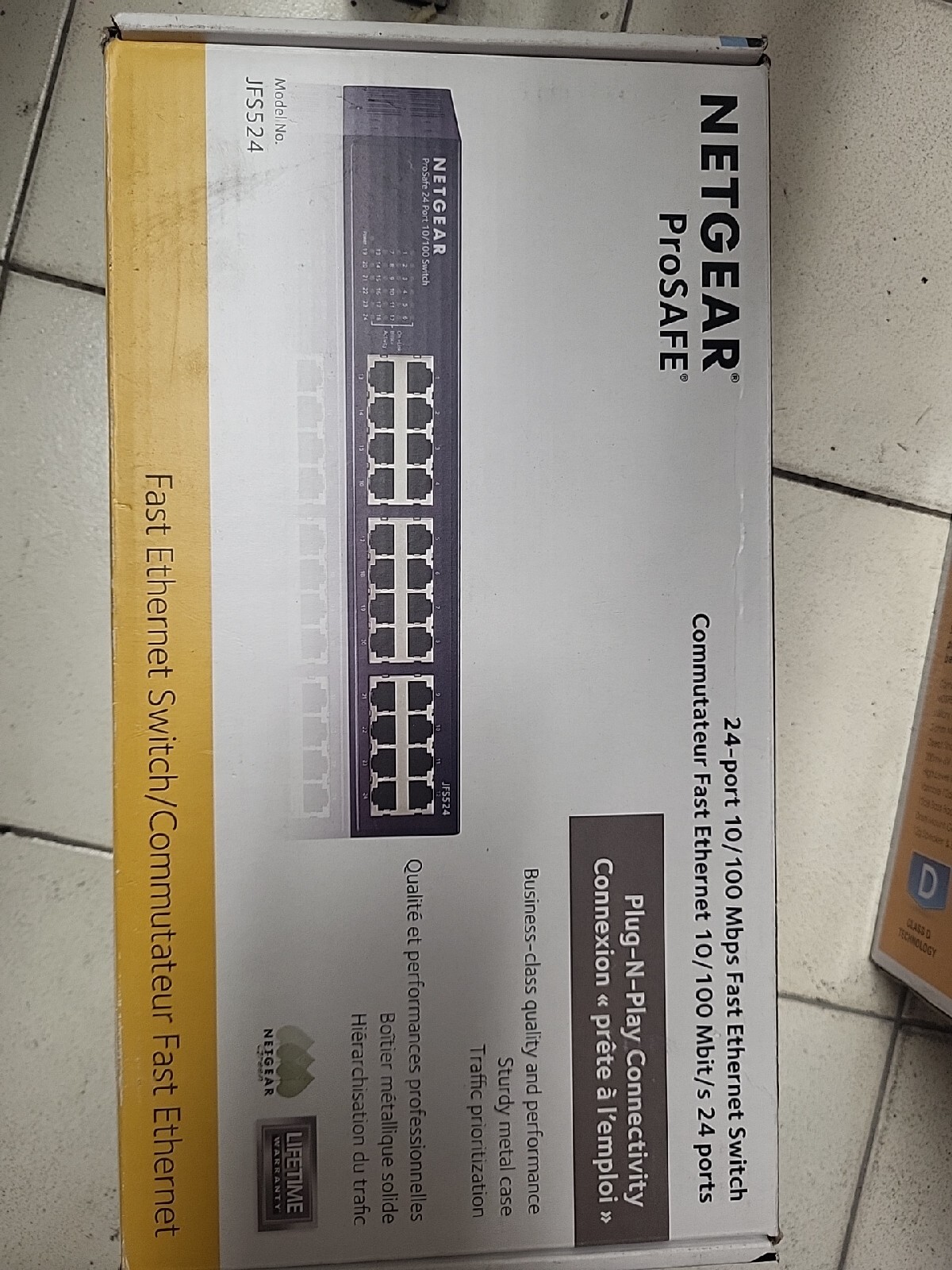 Netgear JFS524 ProSafe 24-Port 10/100 Mbps Fast Ethernet Switch