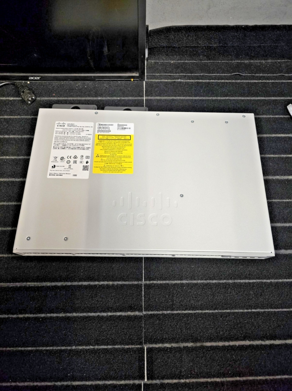 Cisco C9200L-48P-4G-E 9200L 48 Port PoE+ Network Switch