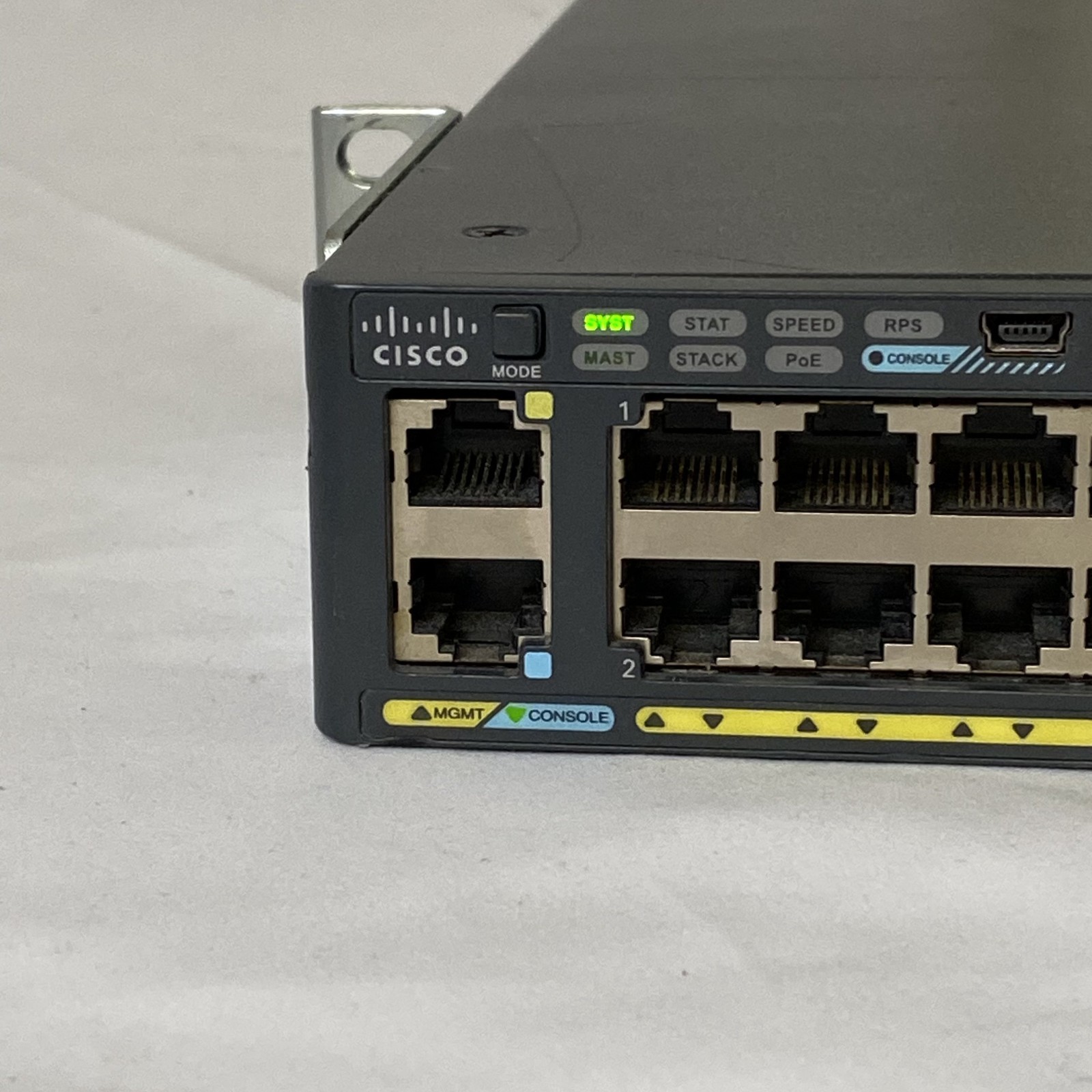 Cisco Catalyst 2960-X Series Switch 48 Port WS-C2960X-48FPD-L w/ Rack Ears