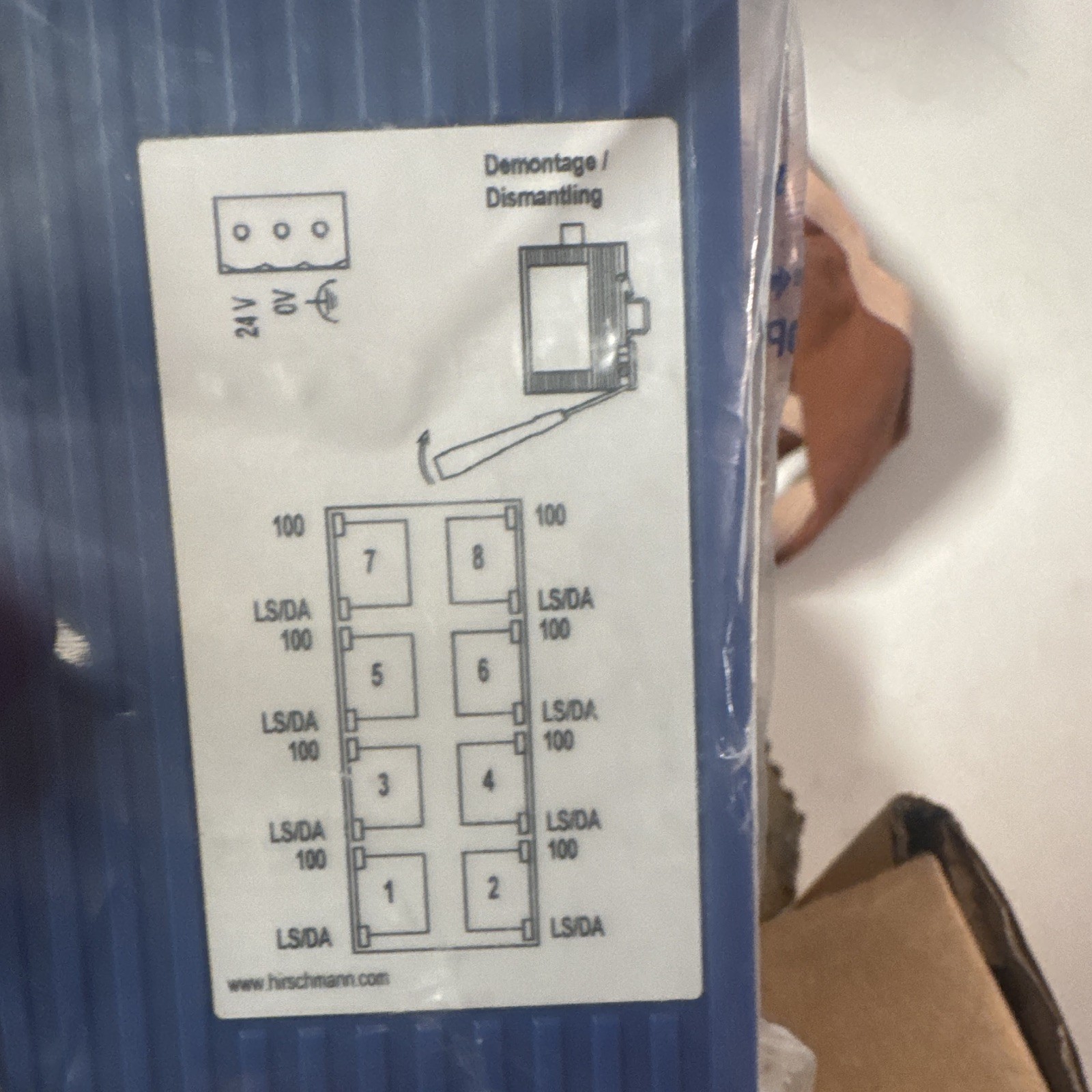 Hirschmann SPIDER 8TX 8-Port Unmanaged 100Mbps Rail Switch RJ-45 943376-001