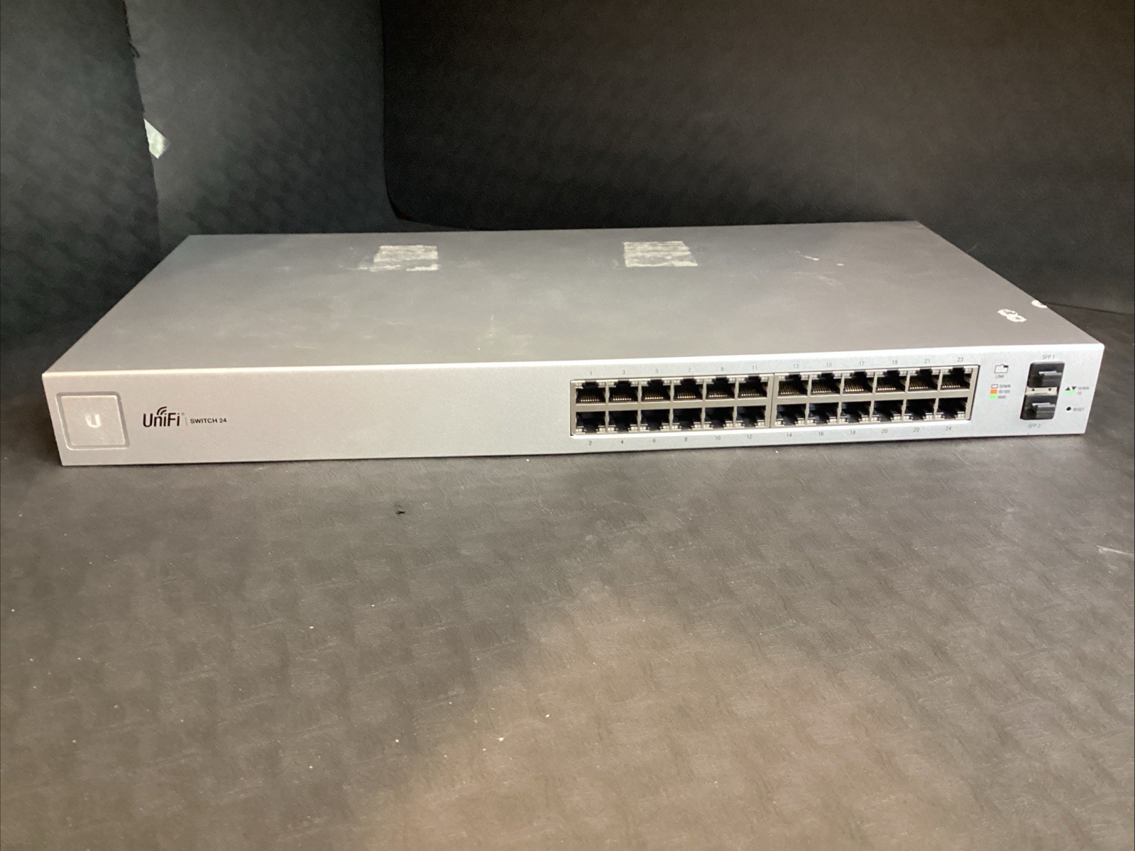 Ubiquiti Networks UniFi (US-24-500W) 24 Port Rack Mountable Ethernet Switches