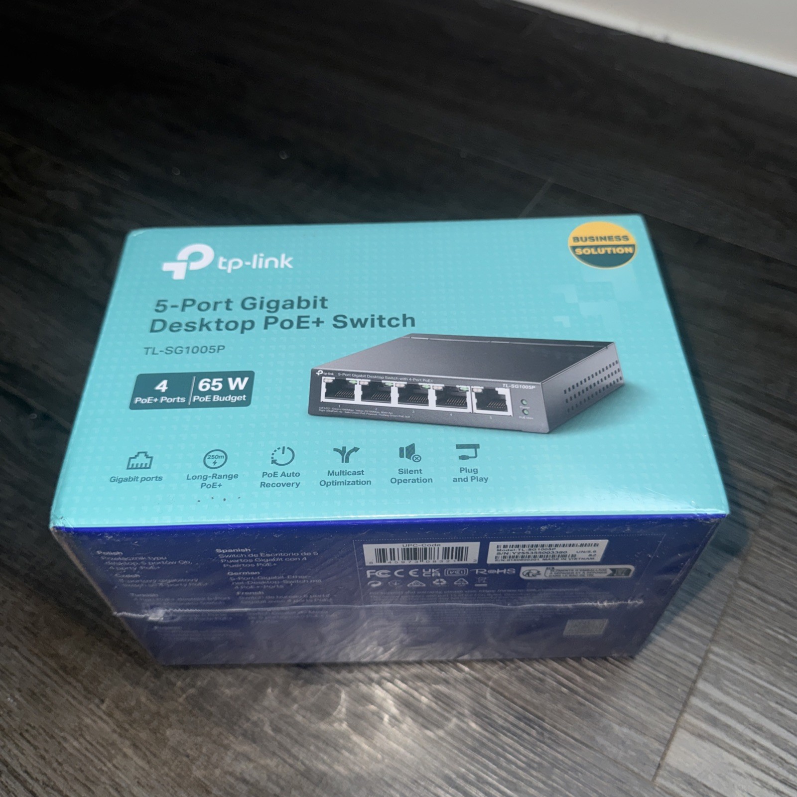 NEW TP-Link TL-SG1005P – 5-Port Gigabit PoE Switch
