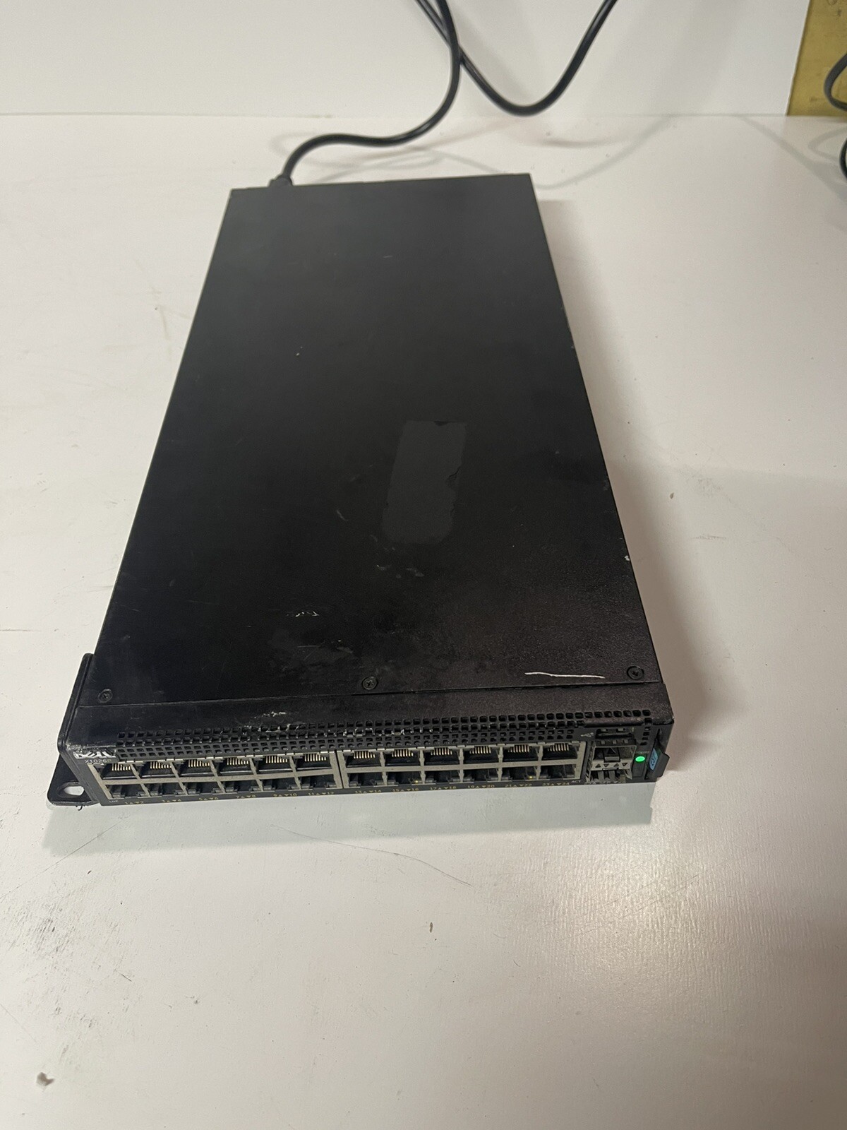 Dell EIIW002X1026P Smart Managed Switch