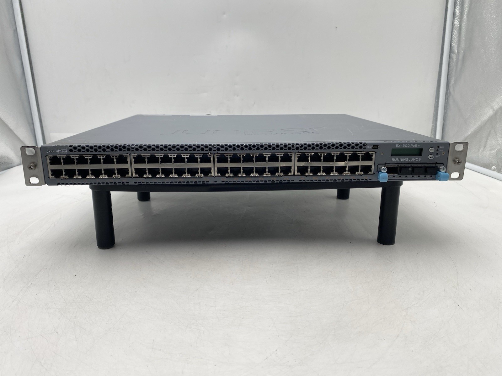 Juniper EX4300-48P / PoE+ 48-Port Switch w/ 2x PSU & 4 Port SFC 611-063980