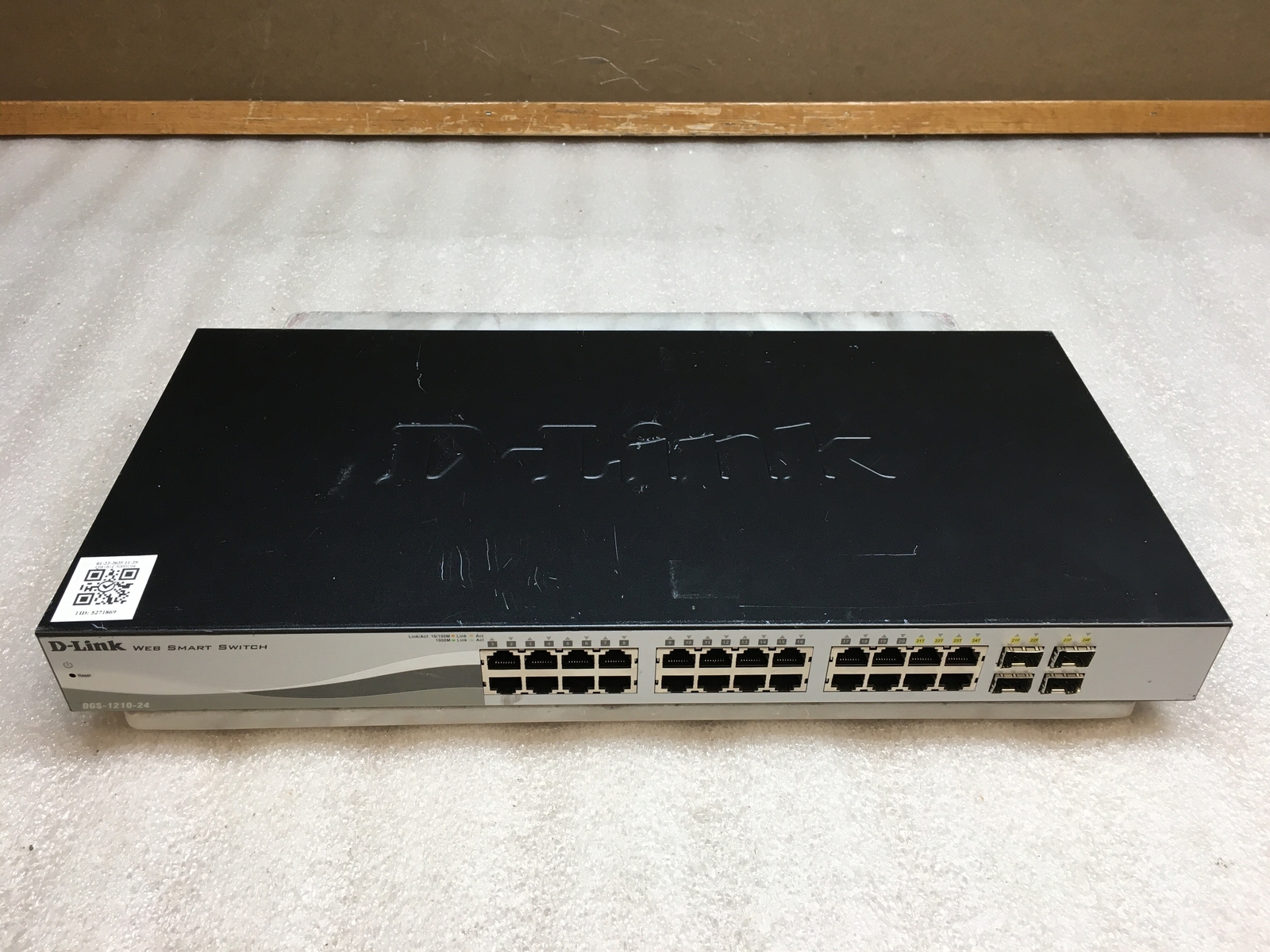 D-Link DGS-1210-24 24-Port Gigabit Web Smart Ethernet Network Switch