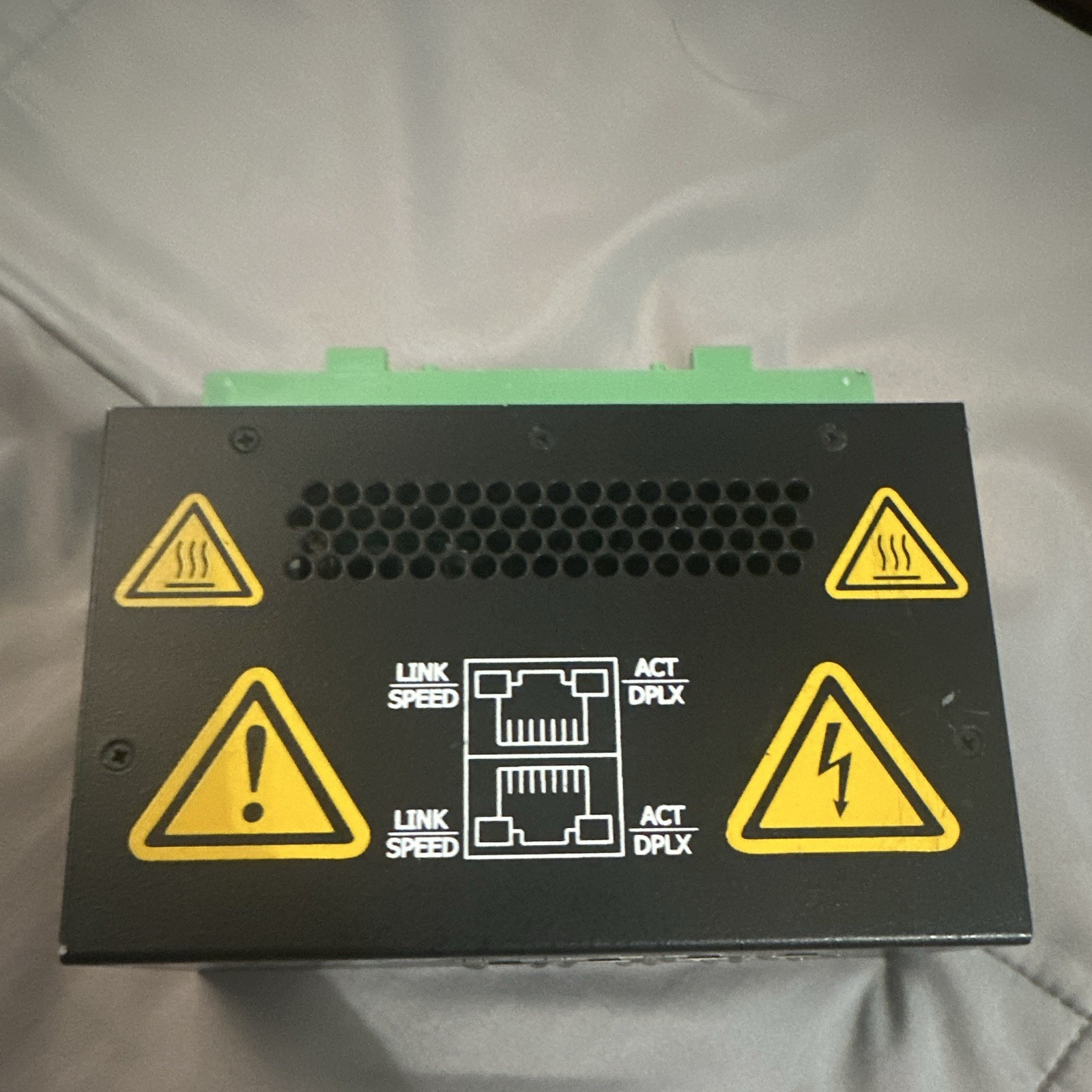 N-TRON 508TX 8-Port Unmanaged Fast Ethernet DIN Rail Switch RJ-45 RS-232