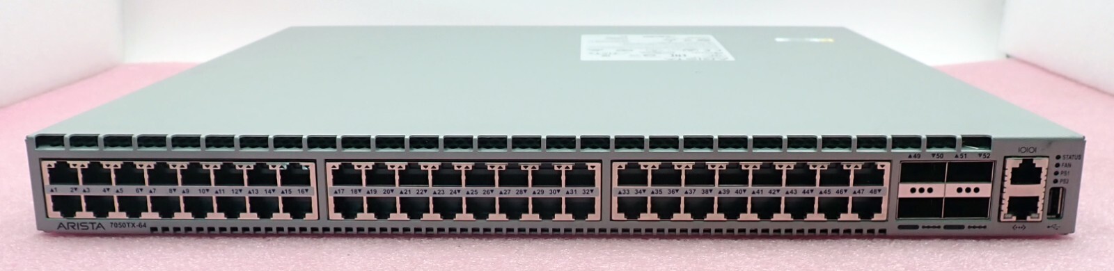 Arista 7050X DCS-7050TX-64-R 48x 1/10GbE RJ45 + 4x 40GbE QSFP+ Switch B2F 2x PSU