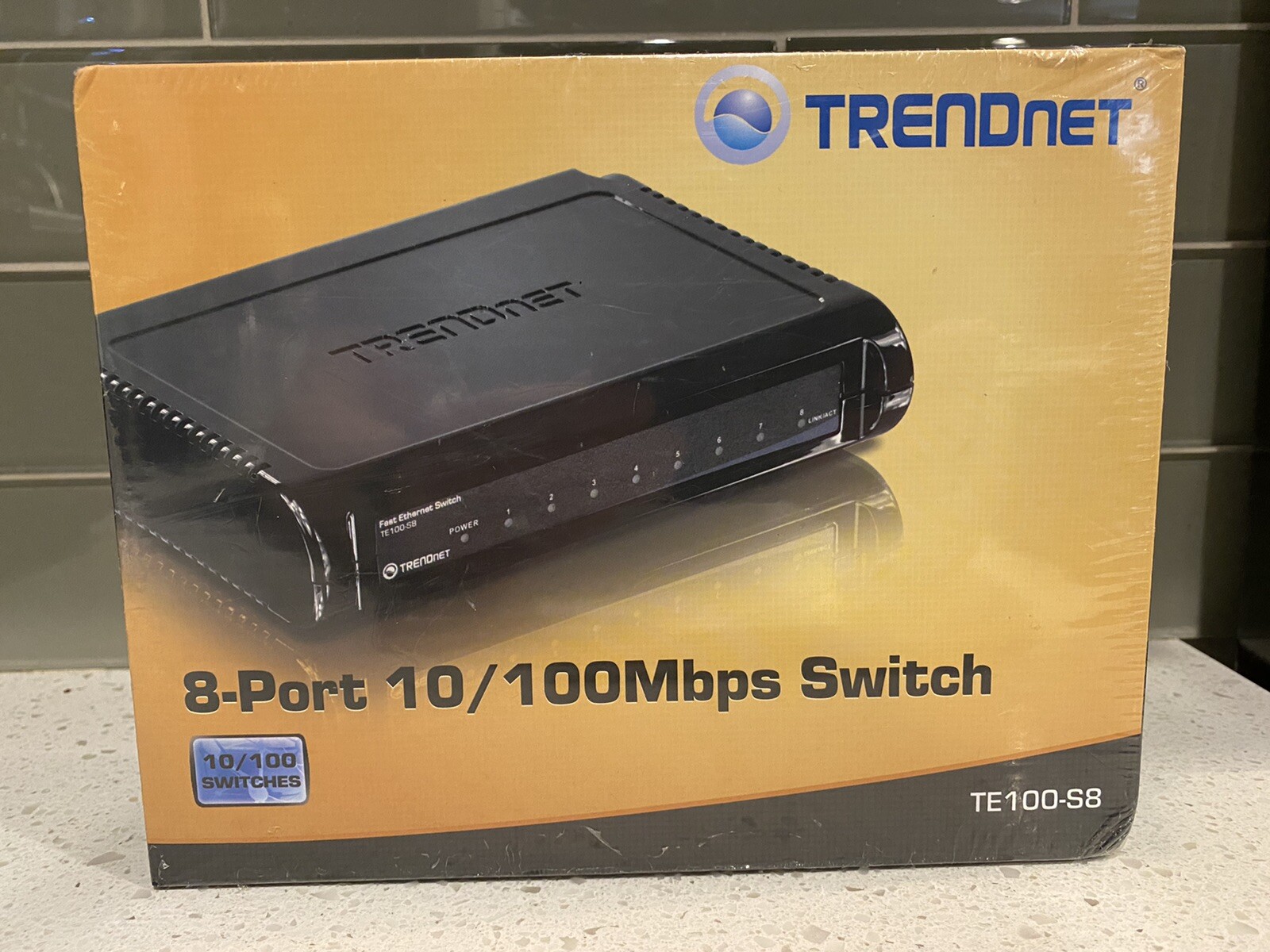 NEW TRENDnet TE100-S8 8-PORT 10/100Mbps FAST ETHERNET NETWORK SWITCH