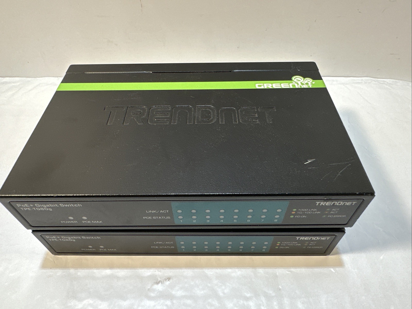 Lot Of 2 TRENDnet TPE-TG80g/A H/W:V4.1R 8-Port Gigabit Switch/No Ac Adapter