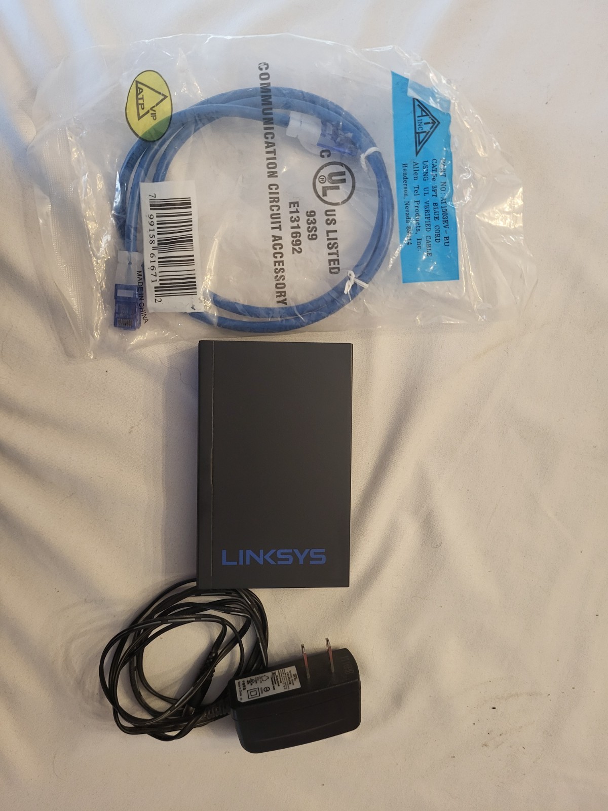 Linksys SE3005 5-Port Gigabit Ethernet Switch – Excellent Condition