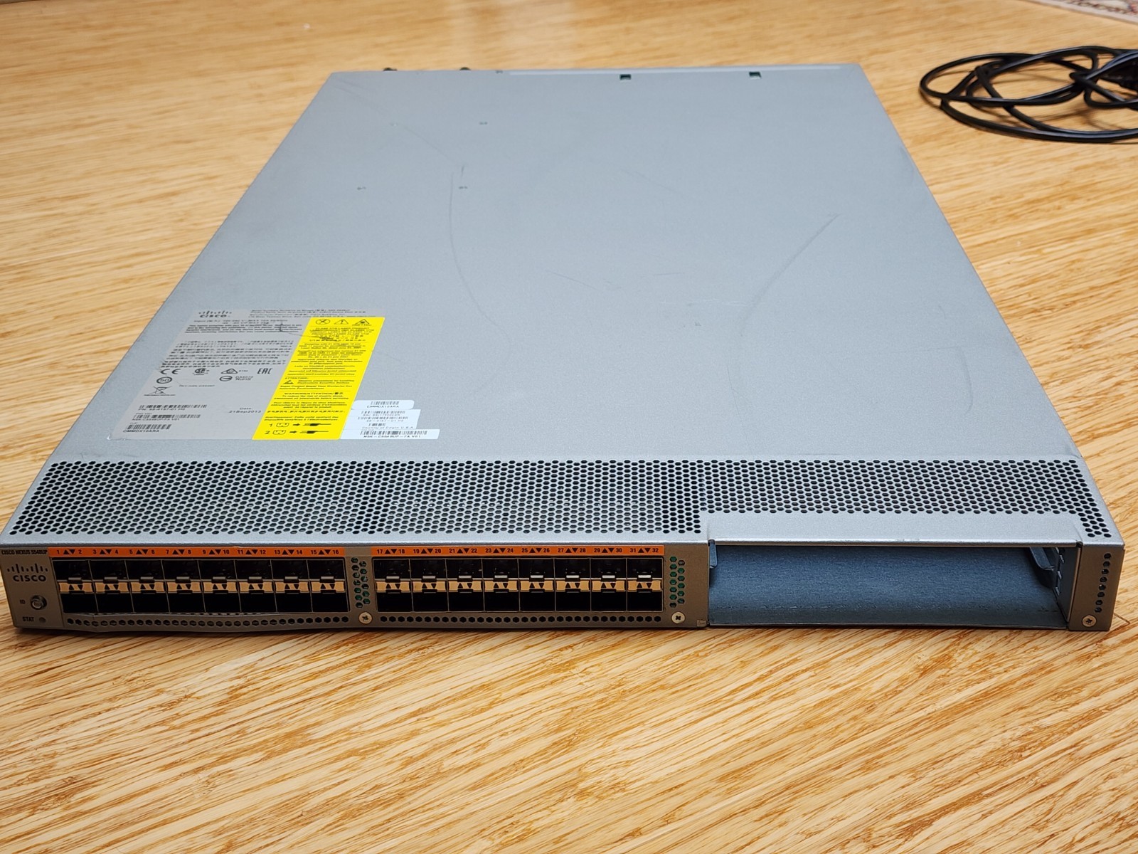 Cisco N5K-C5548UP-FA Nexus 5548 UP Chassis 32 Port 10Gb SFP Switch 2x PSU #736
