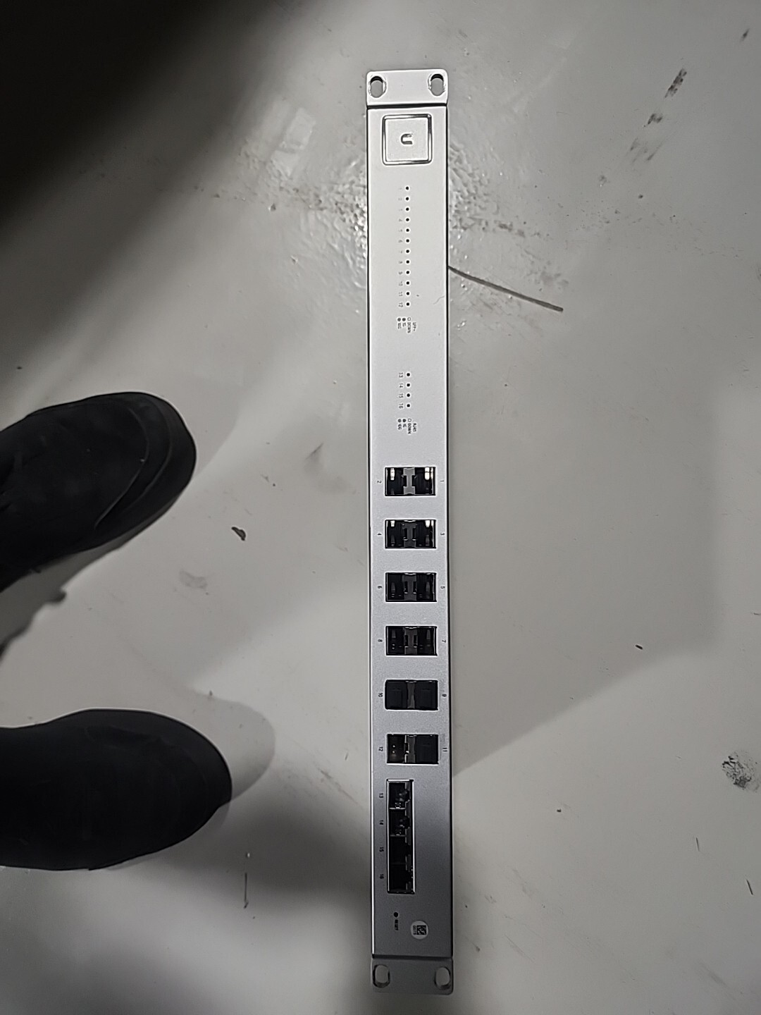 Ubiquiti Networks UniFi US-16-XG 10G 16-Port Managed Aggregation Switch