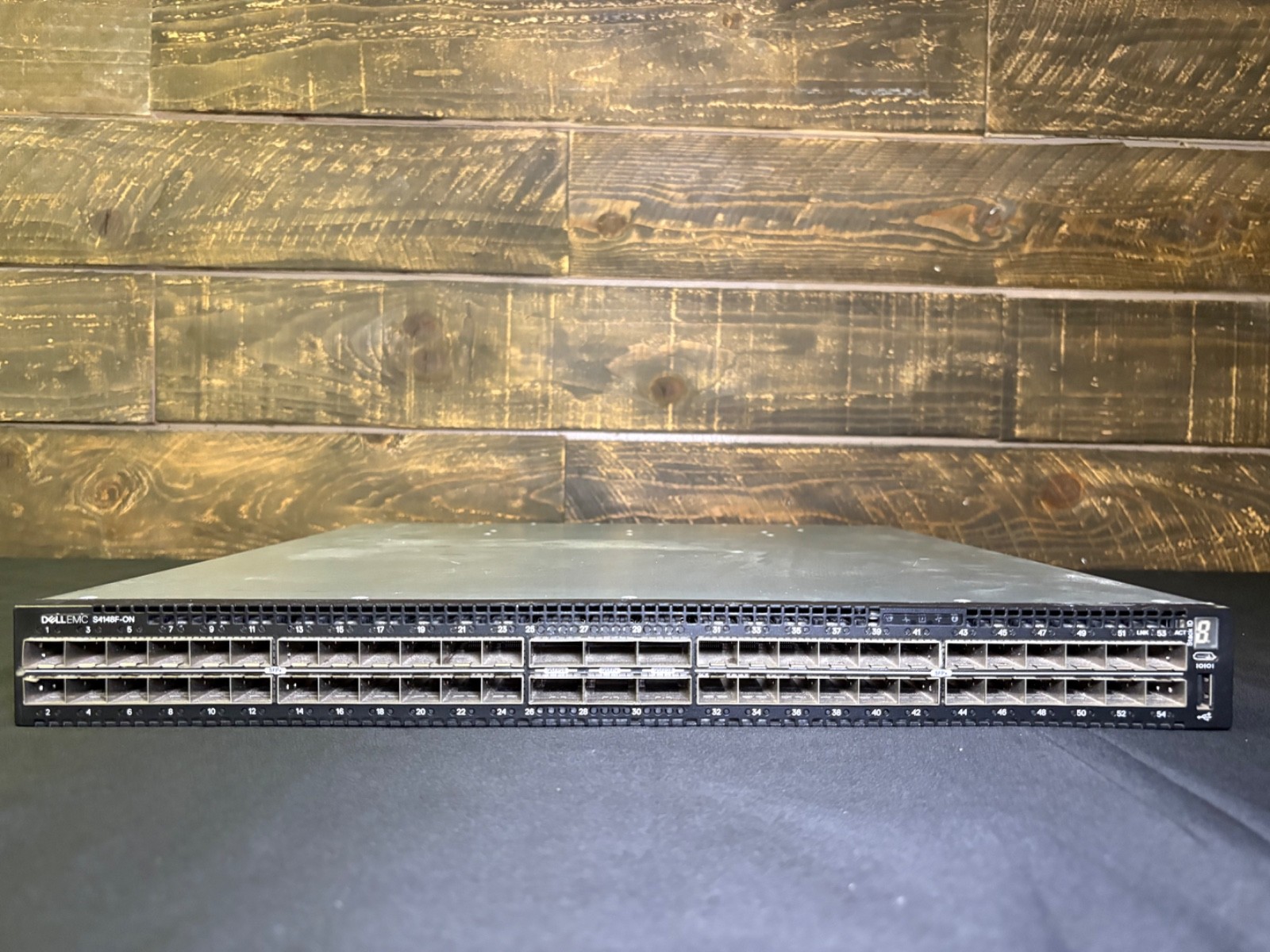 S4148F-ON Dell EMC PowerSwitch S48x10GbE 2x40GbE 4x100GbE with ONIE ONLY