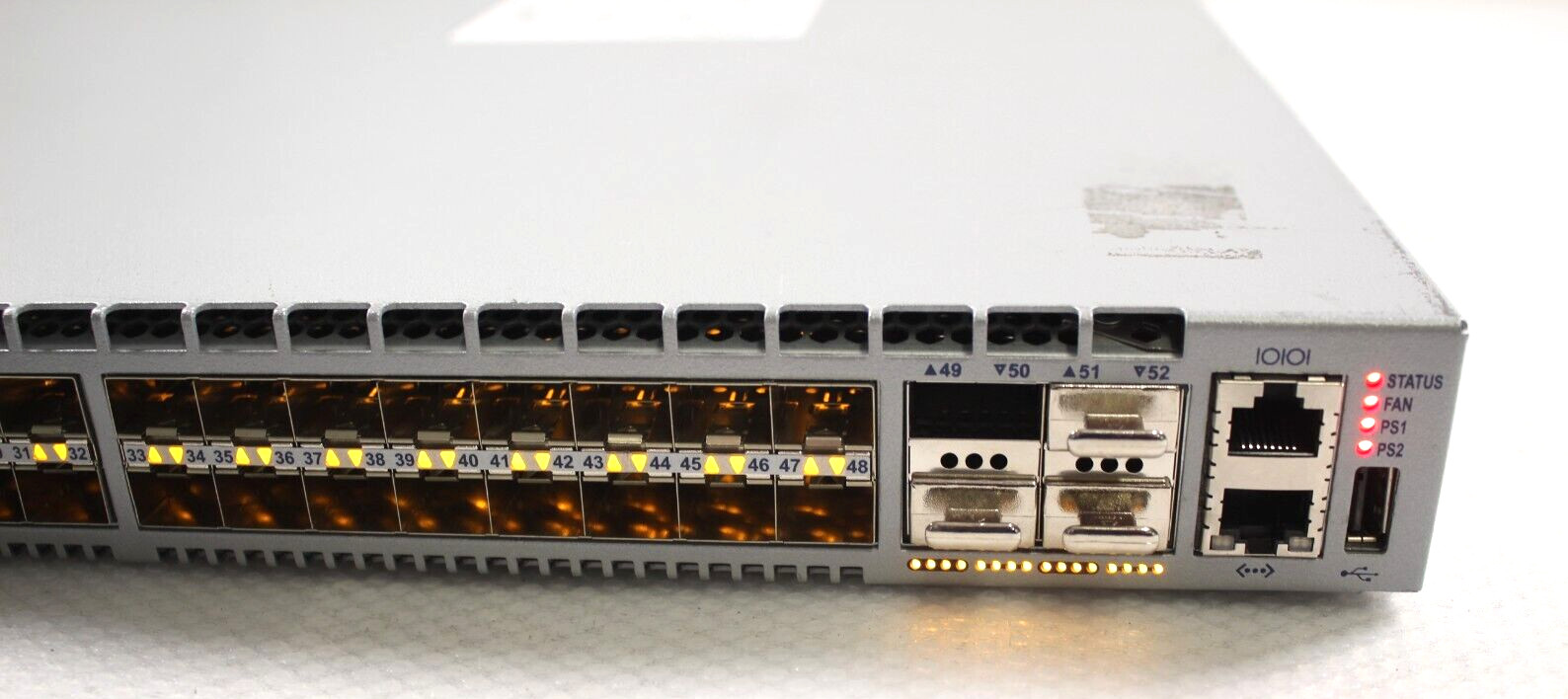 ARISTA DCS-7050SX-64 48-Port Network Switch 2*495W PSU 4*Fans TESTED