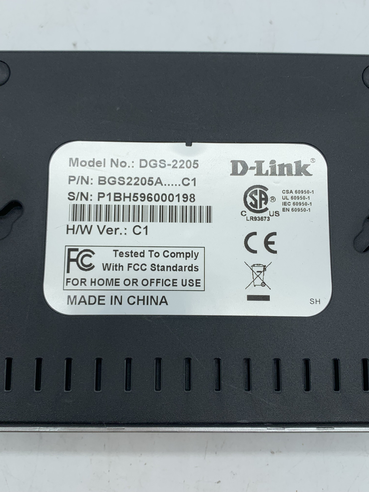 D-Link DGS-2205 5-Port Gigabit Ethernet Switch No Power Cable w/ FREE SHIPPING