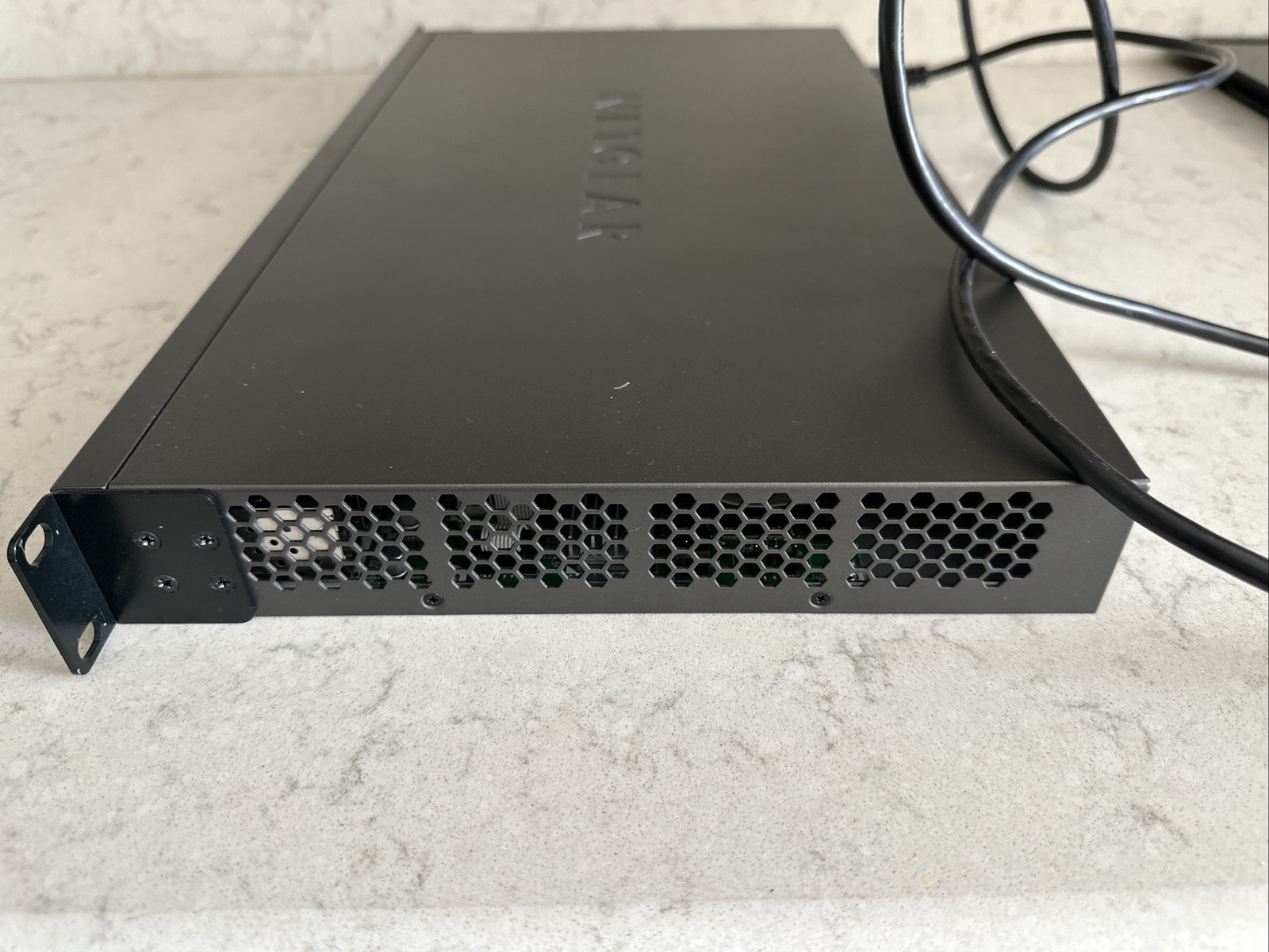 NetGear ProSafe GS728TP Smart Unmanaged Gigabit Network Switch