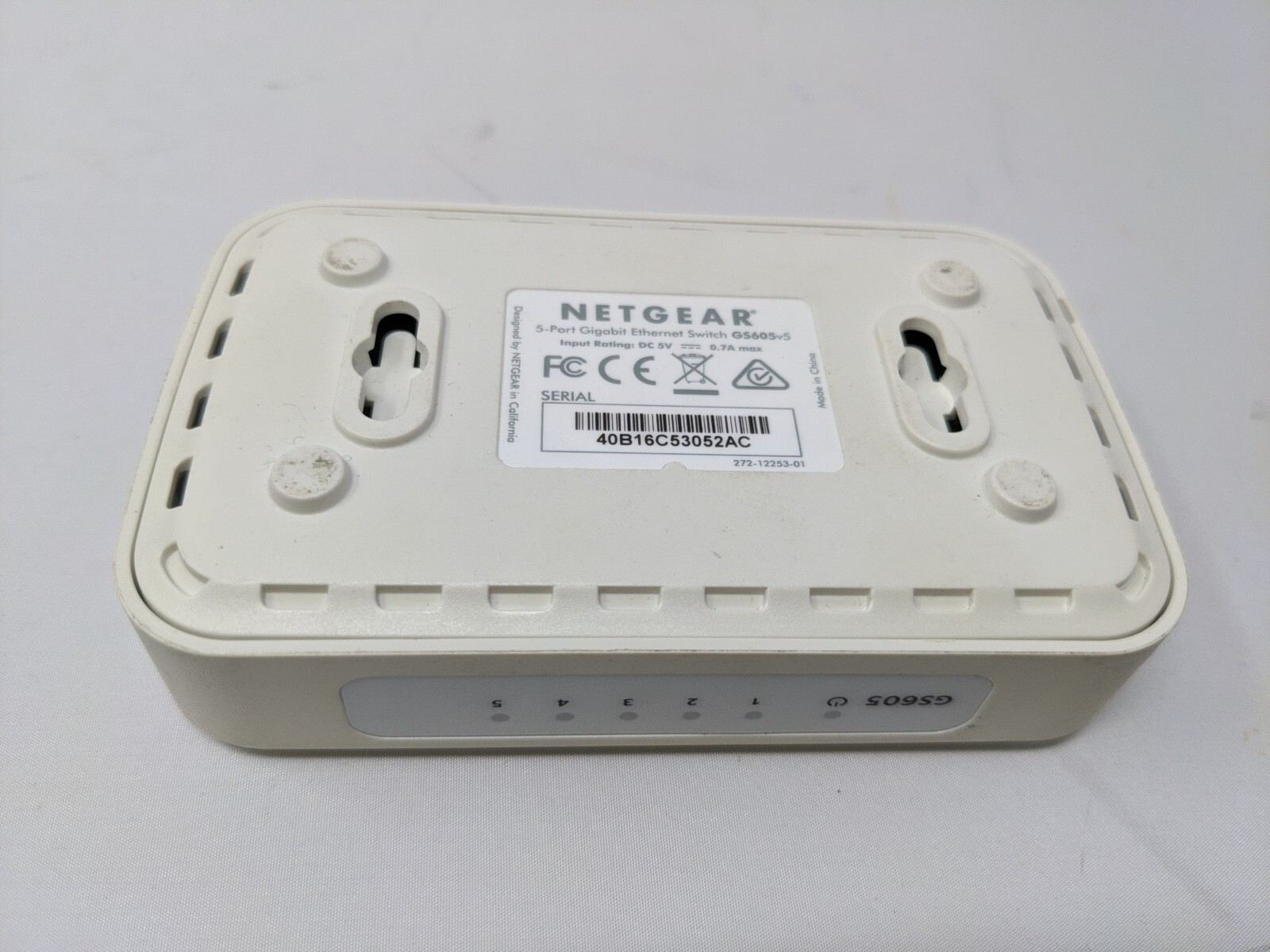 NETGEAR GS605v5 5 Port Gigabit Ethernet Switch