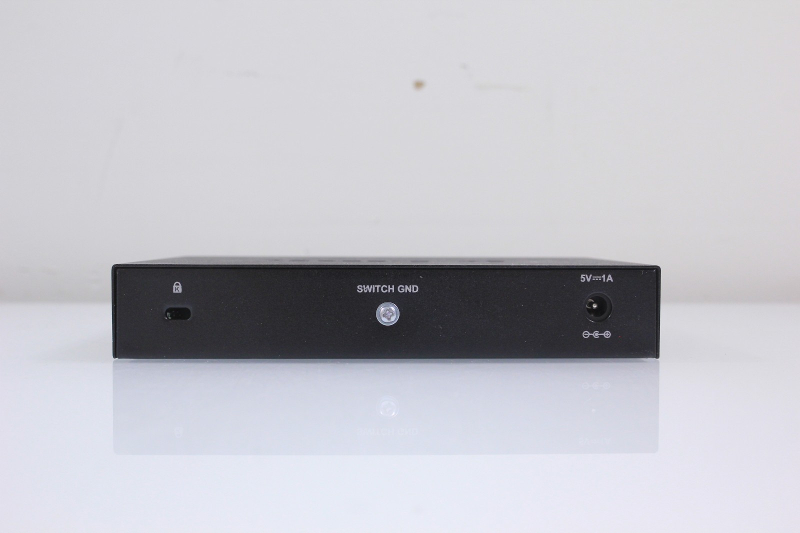 D-Link Desktop Switch DGS-108 – 8-Ports 10/100/1000Mbps