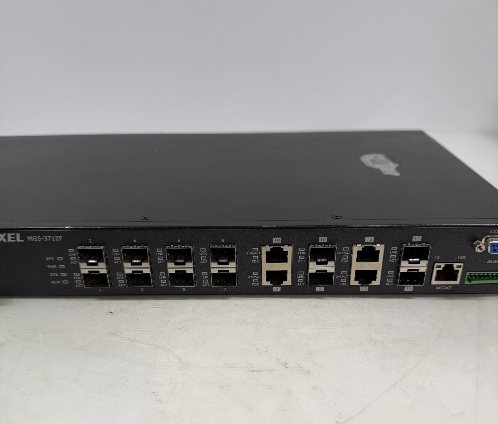 Zyxel MGS-3712F 8-port GbE L2 Switch, 4 GbE Uplink Ports