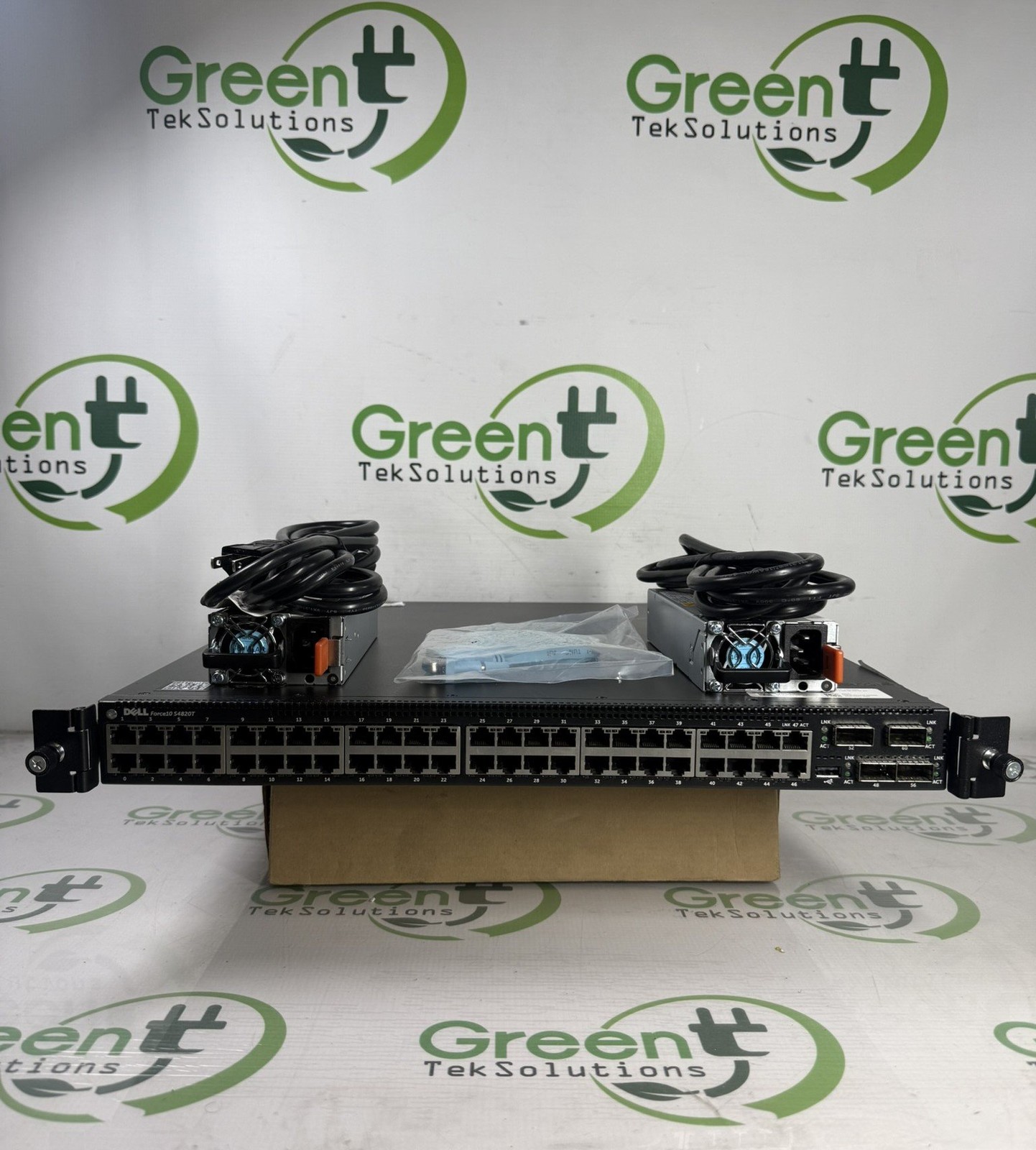 Dell Force10 S4820T 48-Port 10GbE RJ45 4x QSFP+ Managed Network Switch