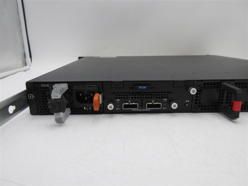Dell N3132PX-ON 32 Port Switch 8x5G 4x10G 2x 1100W PSU – Warranty until 2042!