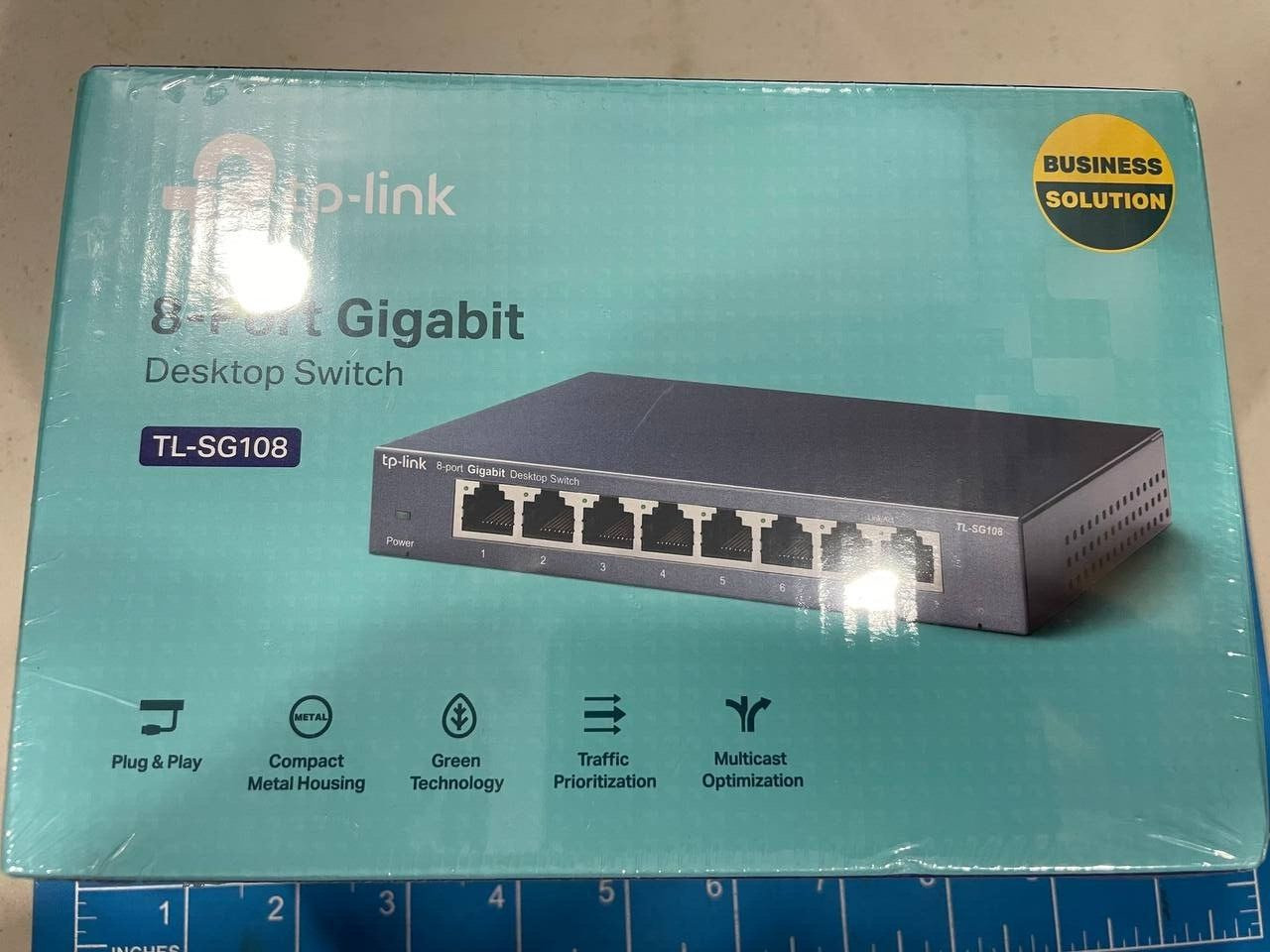 New sealed TP-LINK TL-SG108 8-Port Gigabit Desktop Switch 10/100/1000Mbps Switch