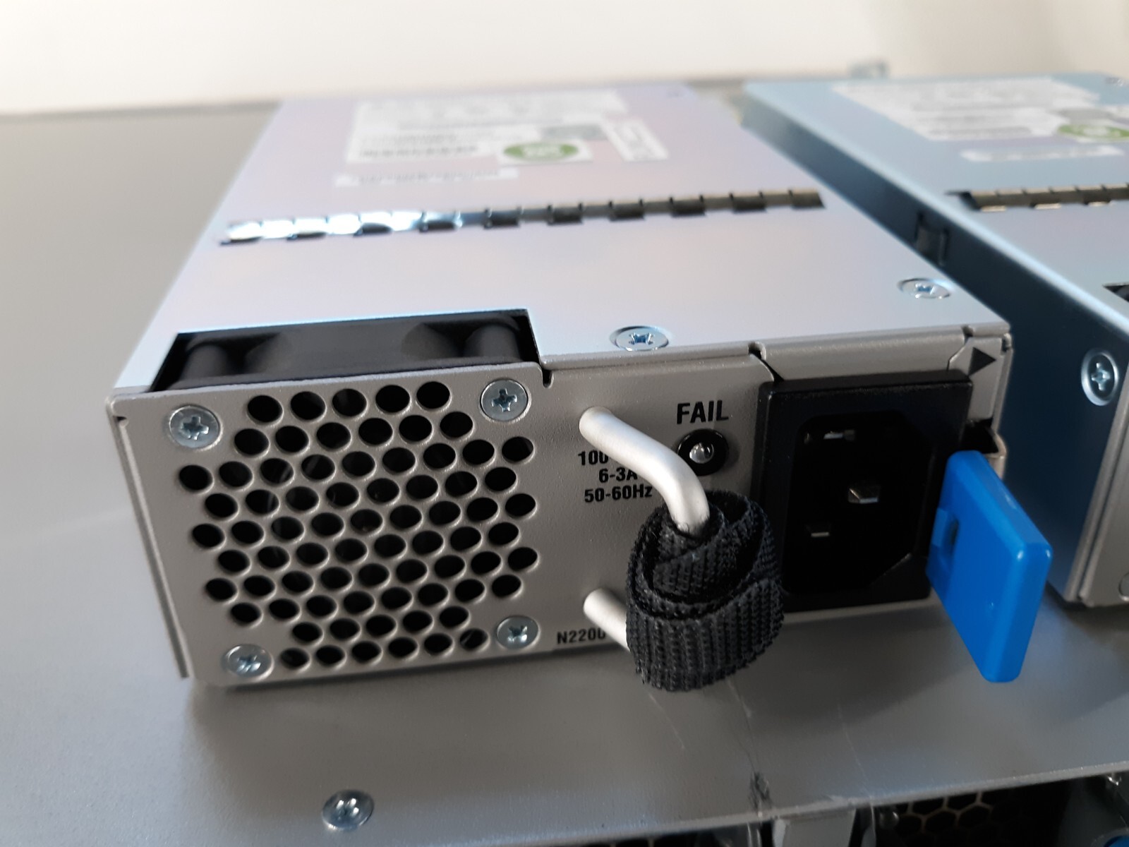Cisco Nexus N3K-C3548P-10G V01 48-Port 10GB SFP+ Switch w/ 2x 400w PSU + Cord