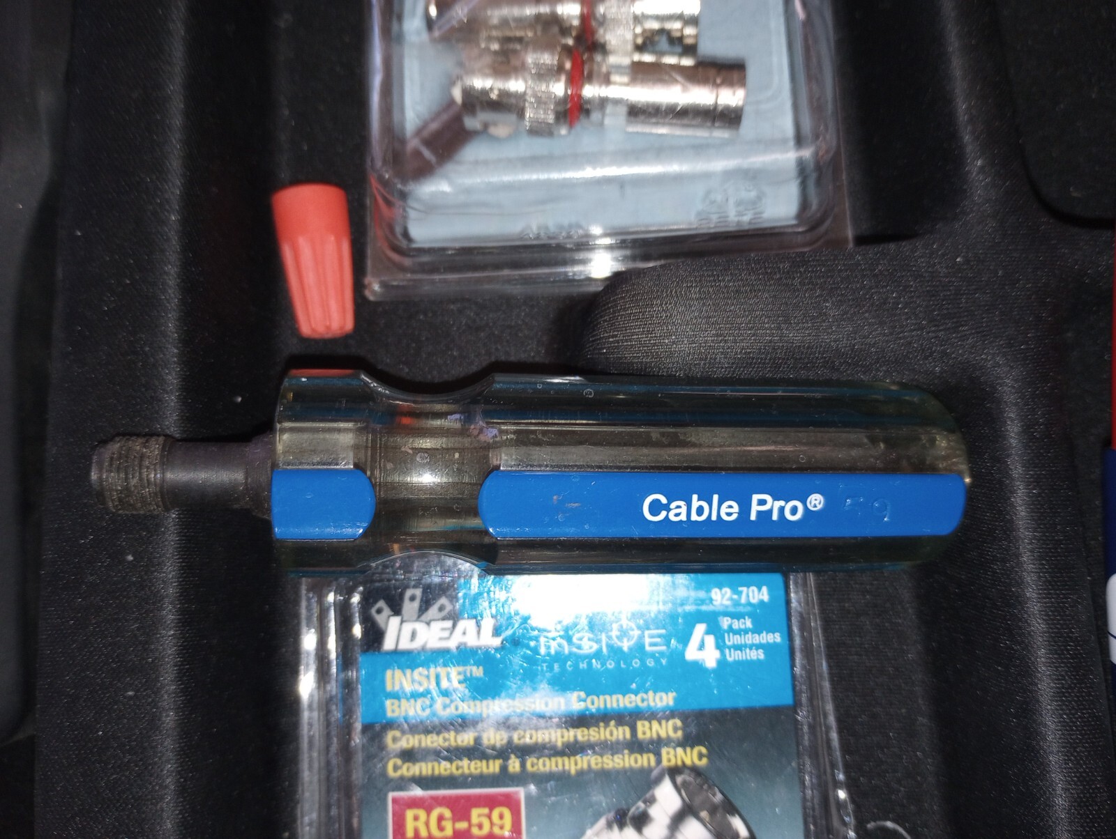 Razberi IT-5000 Open Network Camera Installation Tool + ASSESSORIES