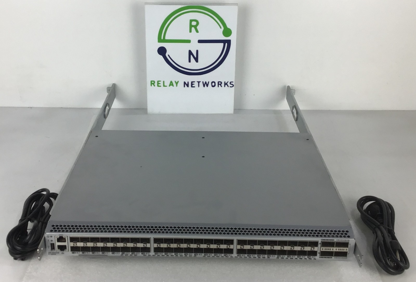 HPE Q0U54B SN6600B 32GB 48/24 FC Switch 2x Power 24 active ports BR-G620