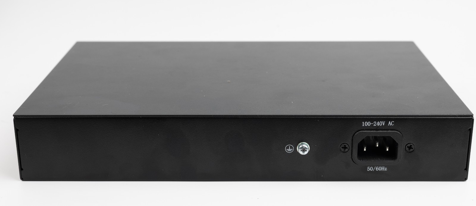 TRIPP-LITE (NG5POE) 5-Port 10/100/1000mbps Good working Condition