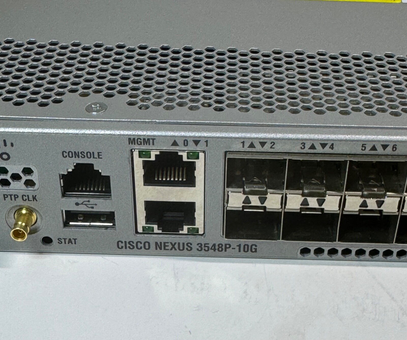 Cisco Nexus 3548P-10G N3K-C3548P-10G V02 48-Port SFP+ Switch w/ Dual Power