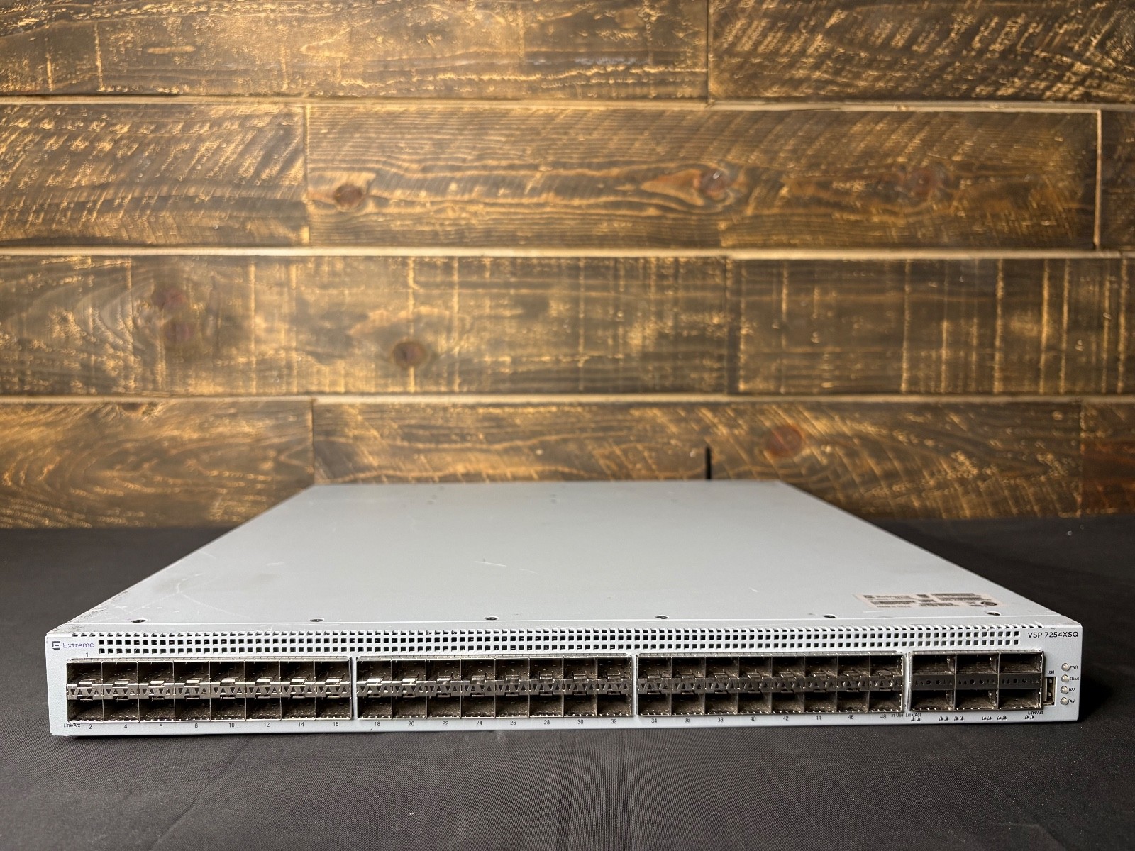 Avaya-Extreme VSP7254XSQ 48 Port Switch EC720001X-E6