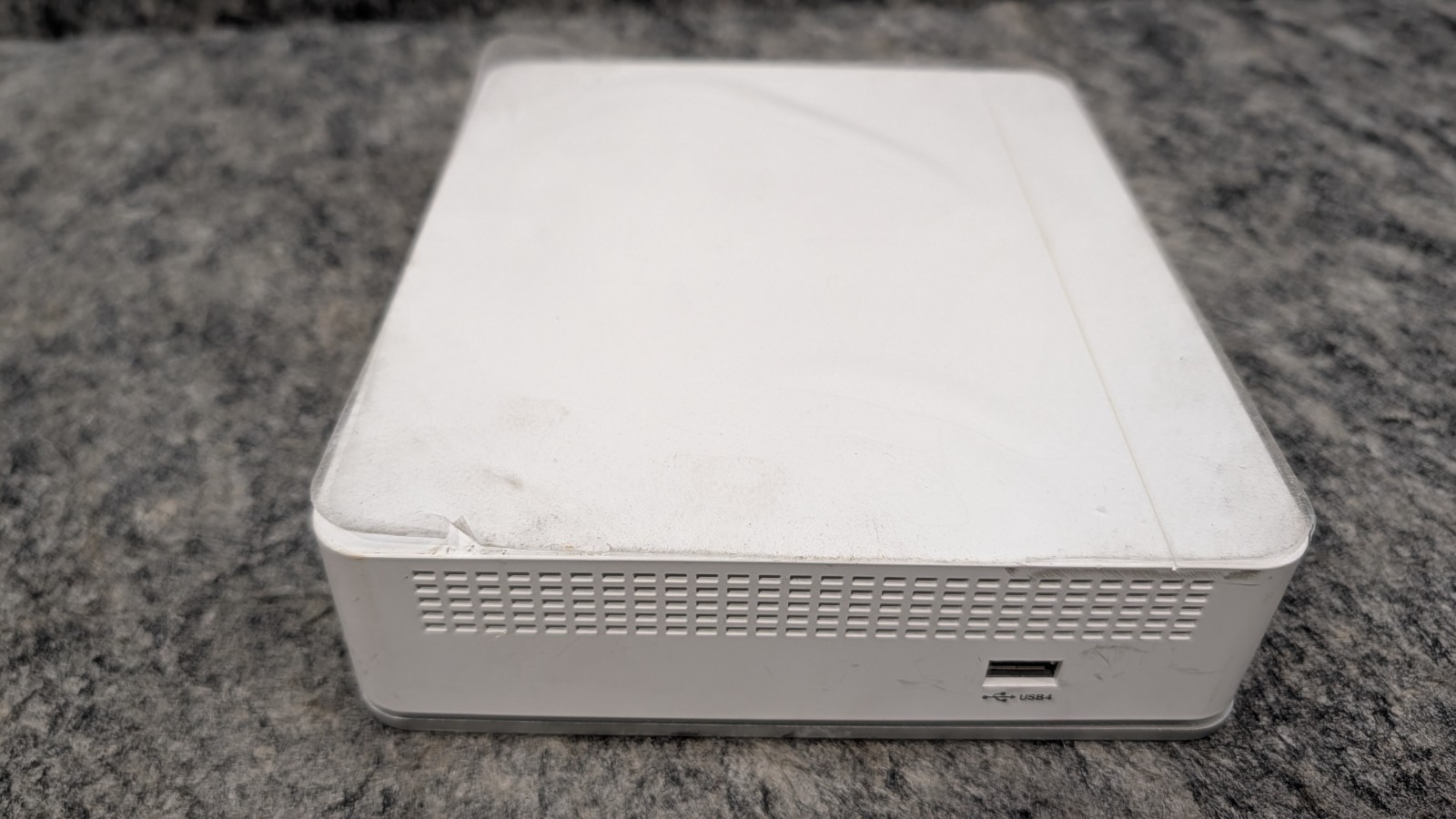 VeloCloud EDGE 5X0 520-AC Virtual Cloud Network Wireless Gateway