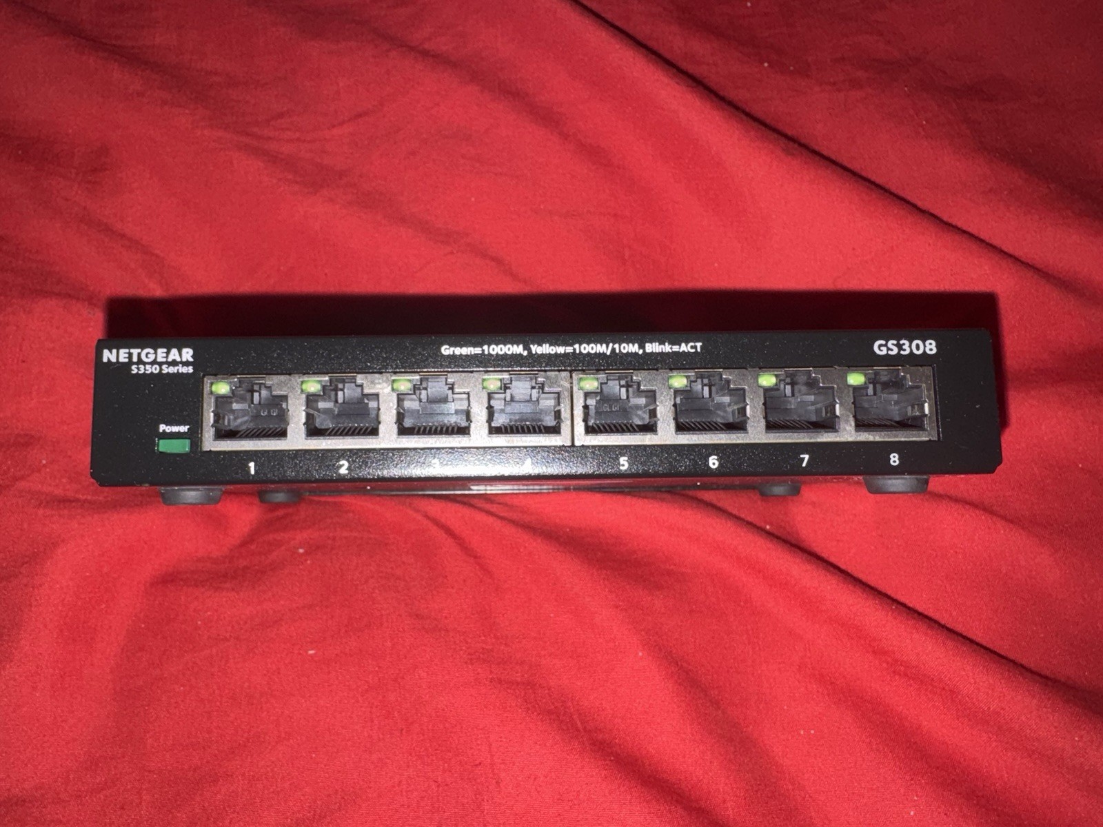 NETGEAR GS308 8-Port Gigabit Ethernet Unmanaged Wall-Mountable Switch