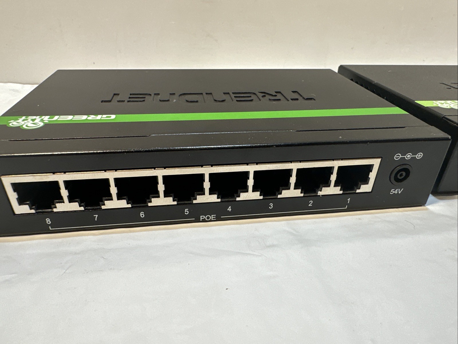 Lot Of 2 TRENDnet TPE-TG80g/A H/W:V4.1R 8-Port Gigabit Switch/No Ac Adapter