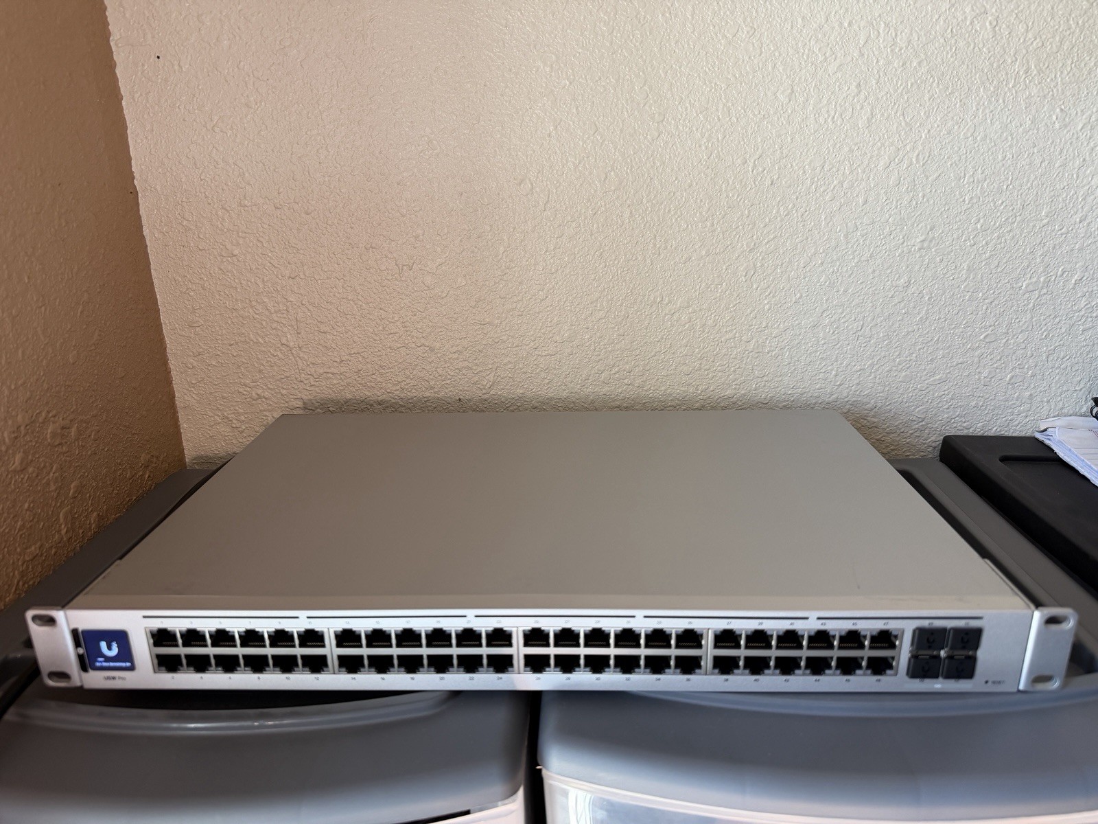 Ubiquiti UniFi USW-Pro-48 48-Port NON-POE Gigabit Fully Managed Rack Switch