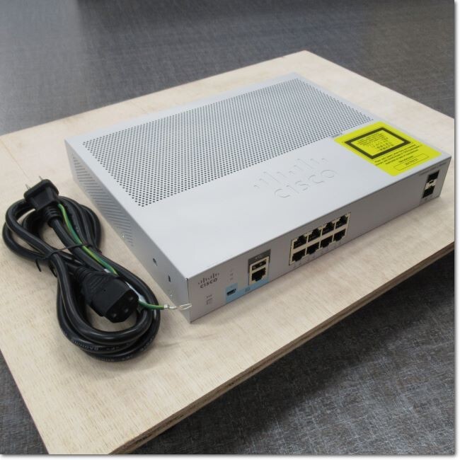 Cisco Catalyst WS-C2960L-8TS-LL 8-Port Gigabit Ethernet Switch From Japan F/S