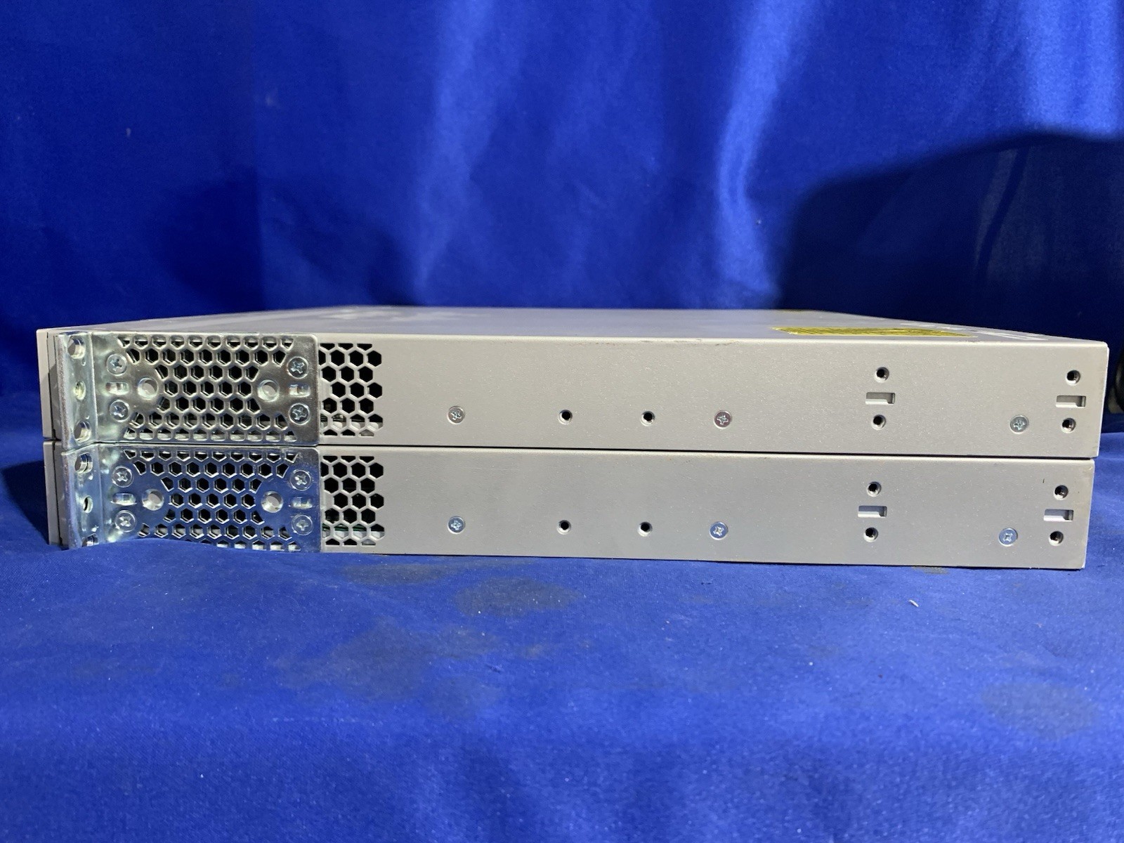 Cisco Catalyst WS-C3850-48P 48-Port PoE+ Switch C3850-NM-4-10G Network Module -2
