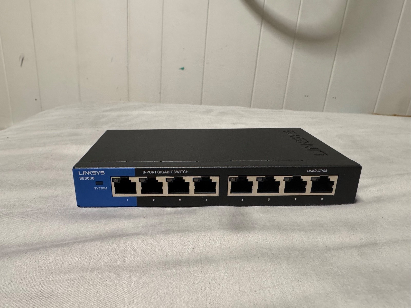 Linksys SE3008 8 Port Gigabit Ethernet Switch