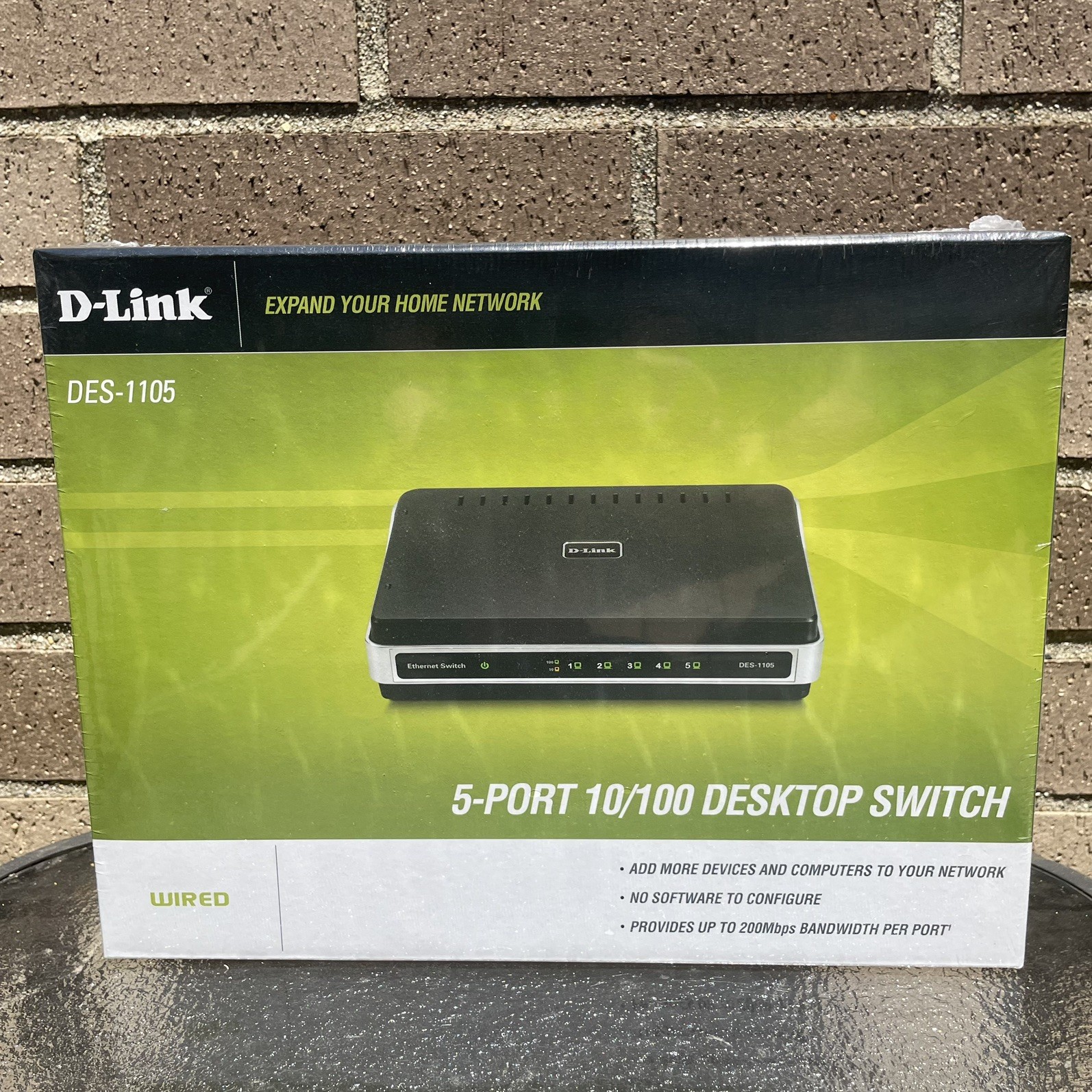 New D-Link DES (DES1105) 5-Port 10/100 Desktop External Switch Factory Sealed