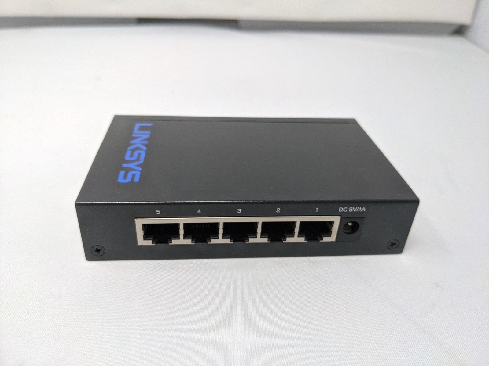 Linksys SE3005 V2 5-port Gigabit Ethernet Switch