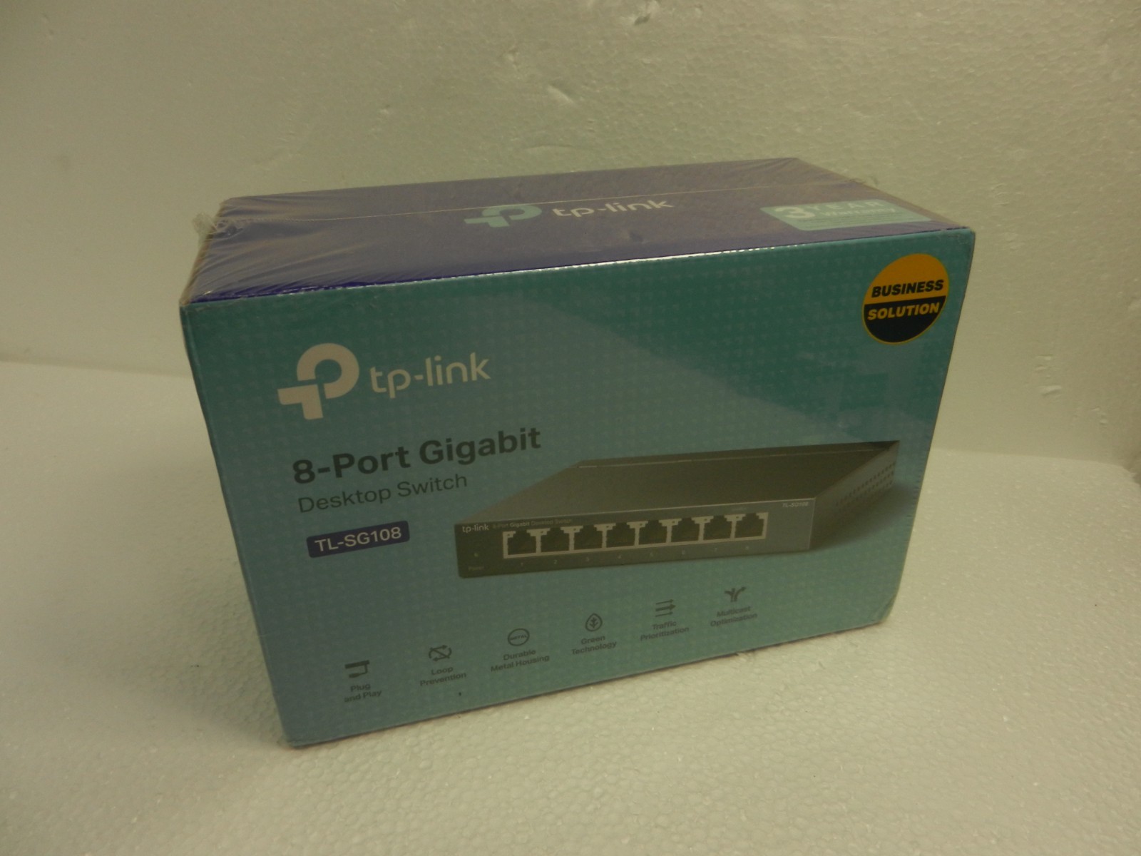 TP-Link TPLINK – TL-SG108 | 8-Port Multi-Gigabit Desktop Switch – NEW & SEALED