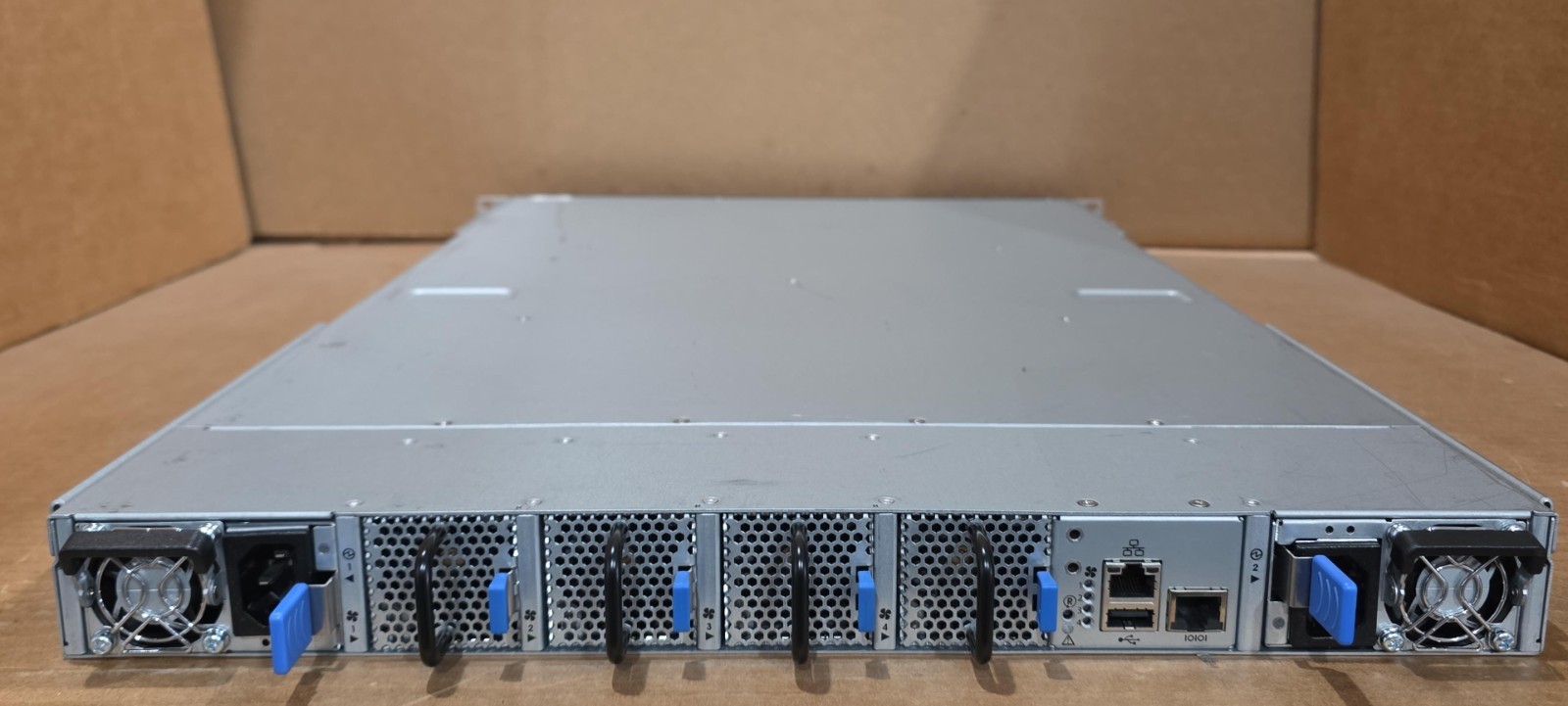 Mellanox MSB7800-ES2F Spectrum‑2 36-Port 100Gb Running ONYX Switch