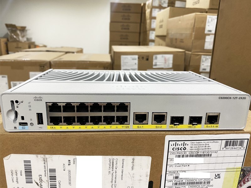 C9200CX-12T-2X2G-E Cisco C9200CX 12x RJ45, 2x RJ45 + 2x SFP+ port, NW Essential